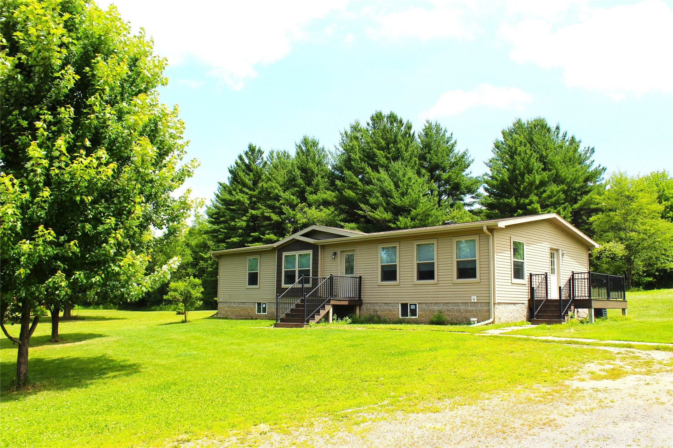 Hixton - Residential Real Estate