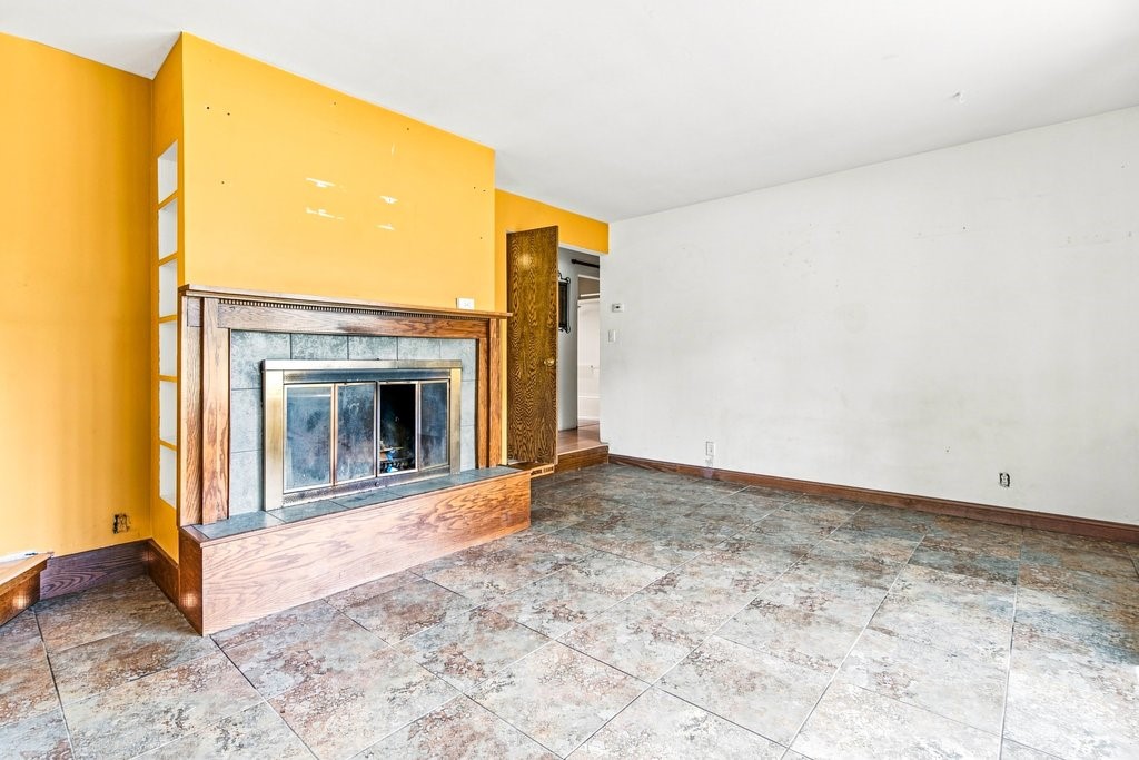 Colfax - Residential photo 5 of 41