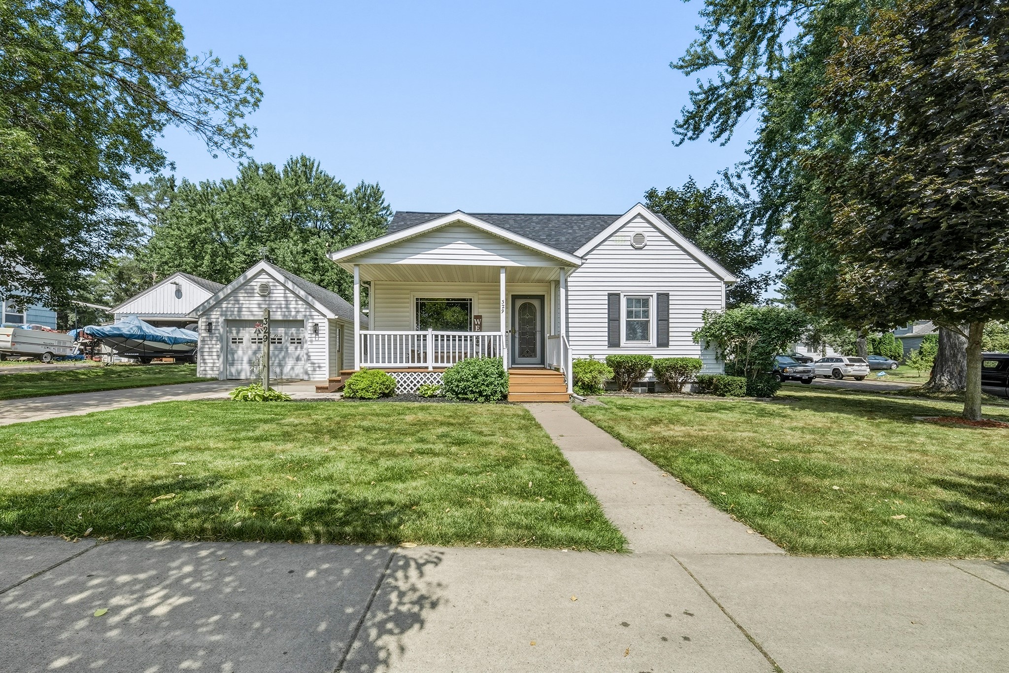 Photo of 329 E 4th Avenue, Stanley, WI