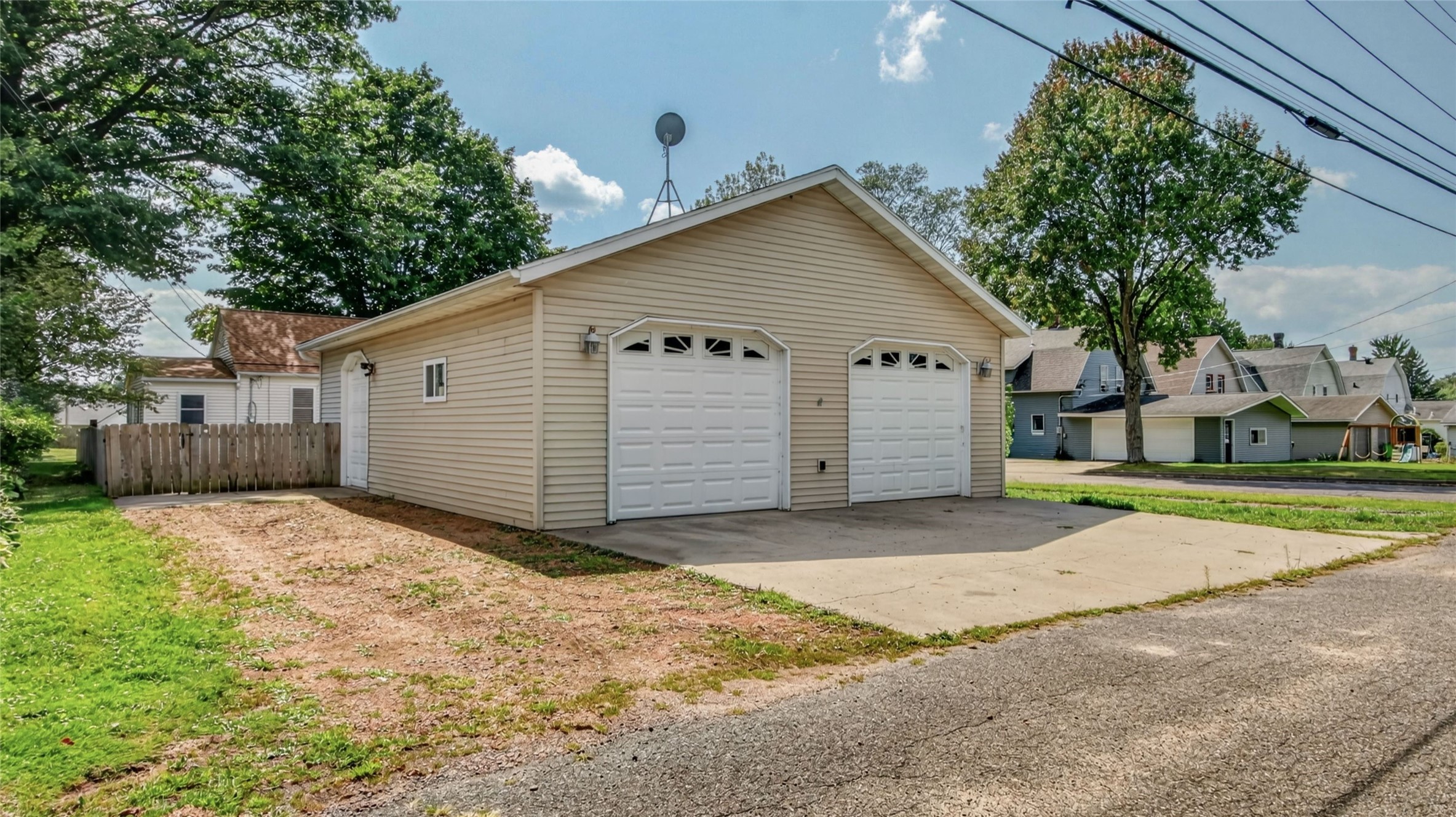 Property Photo #2