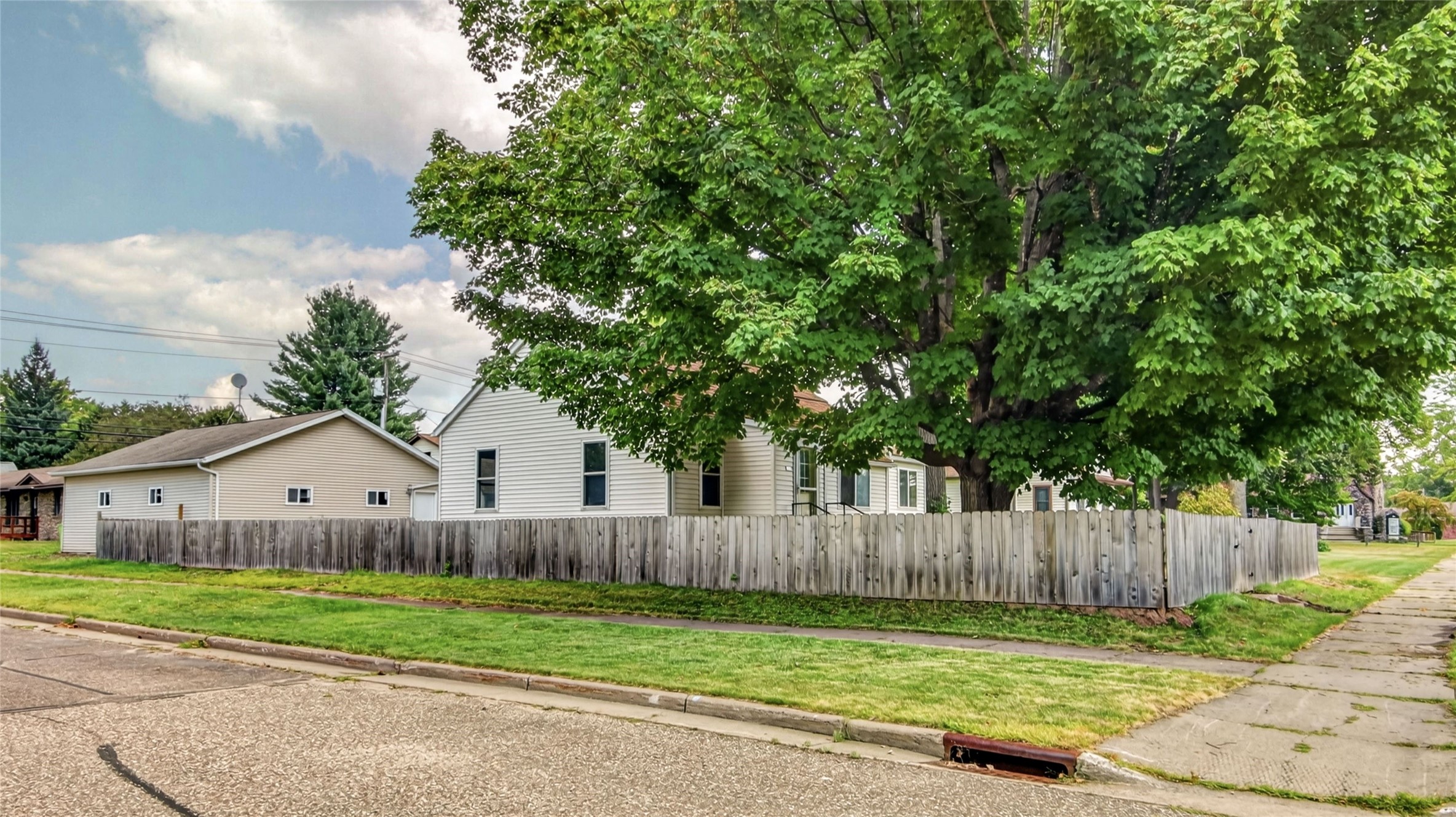 Property Photo #28