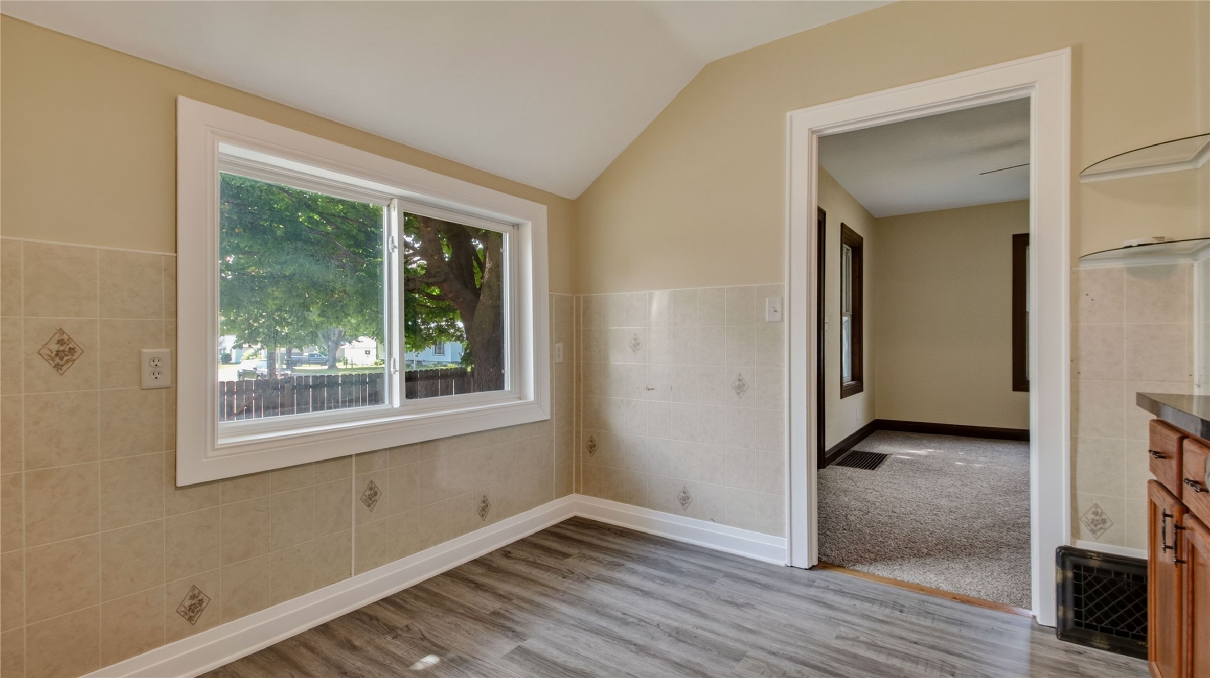 Property Photo #9