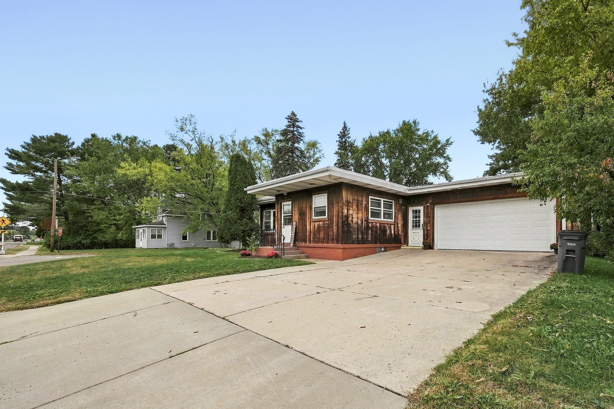 Osseo - Residential photo 2 of 57