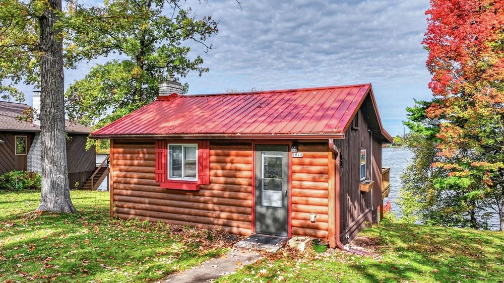 Rice Lake - Residential photo 2 of 39