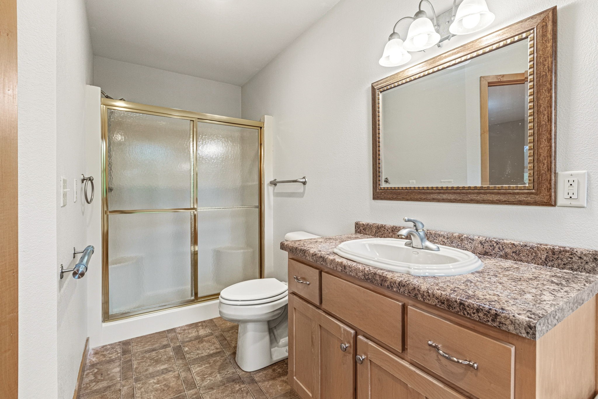 Property Photo #17