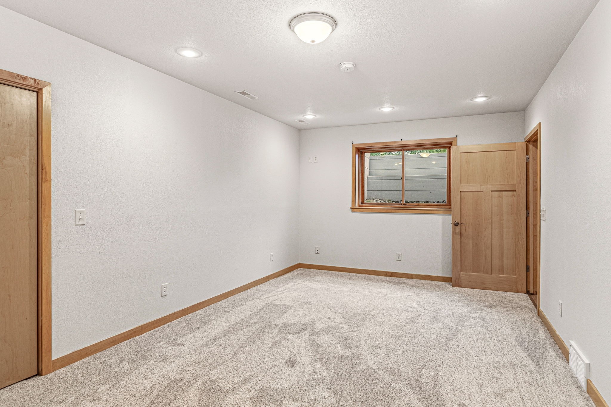 Property Photo #27