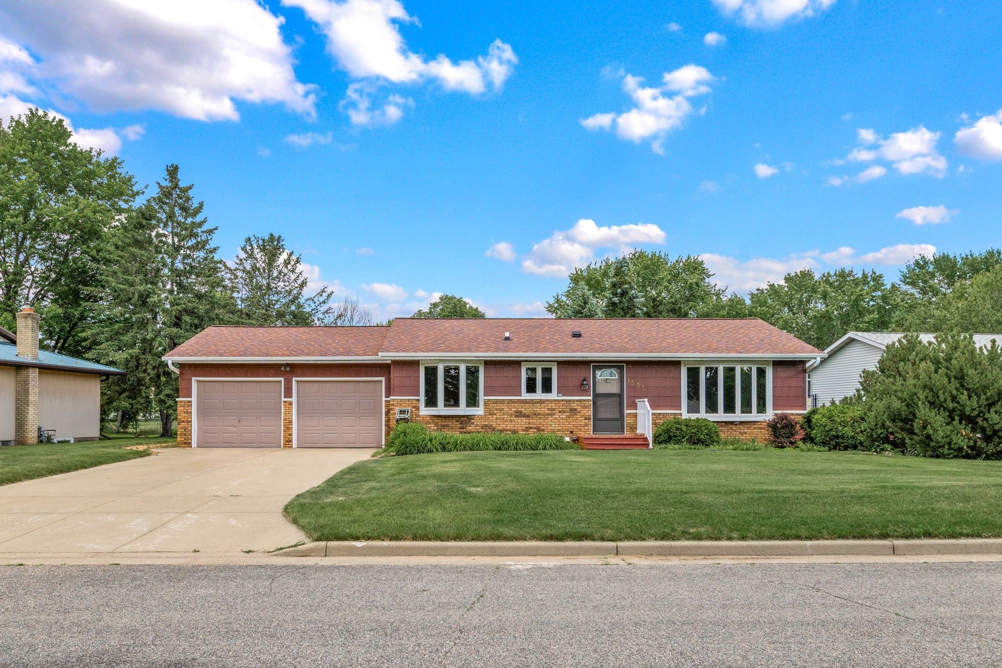 Photo of 1535 Howard Avenue
