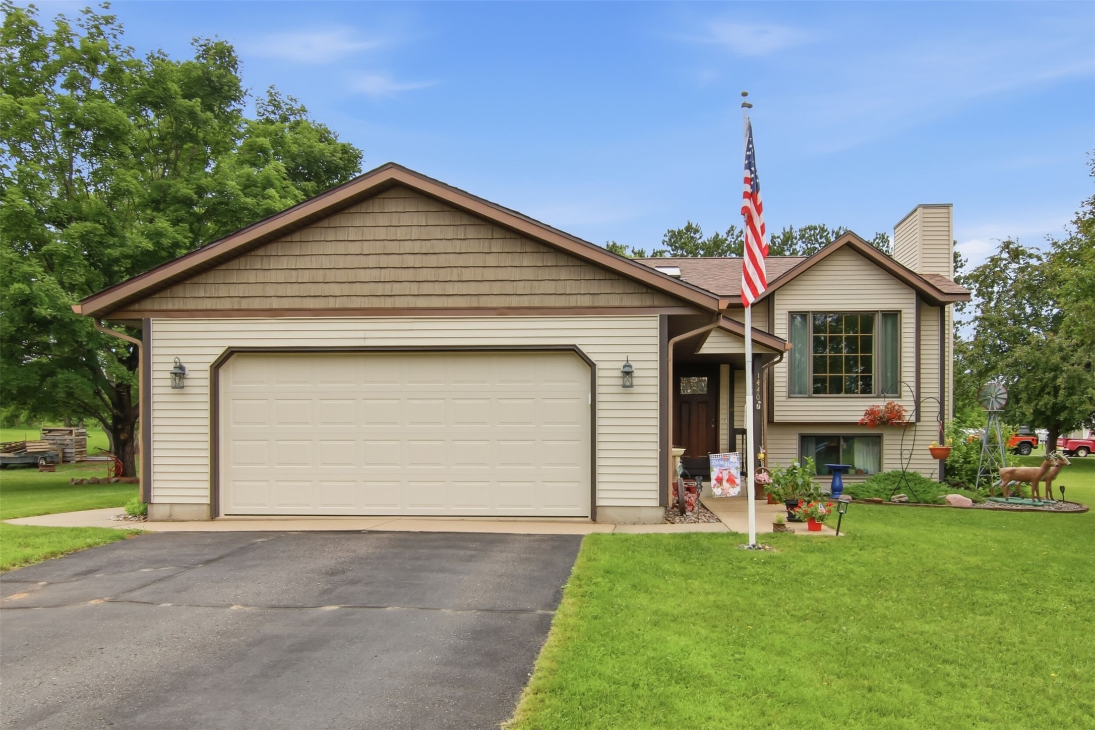 Photo of 1440 Birchwood Lane