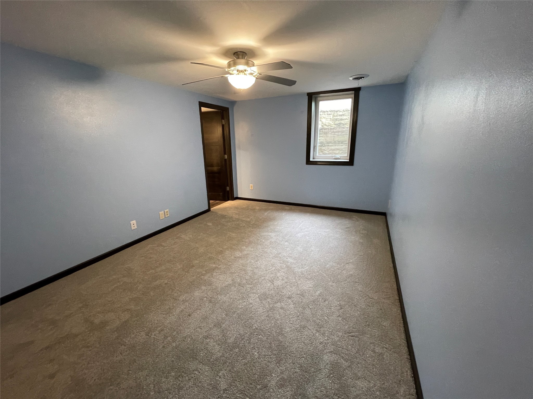 Property Photo #11