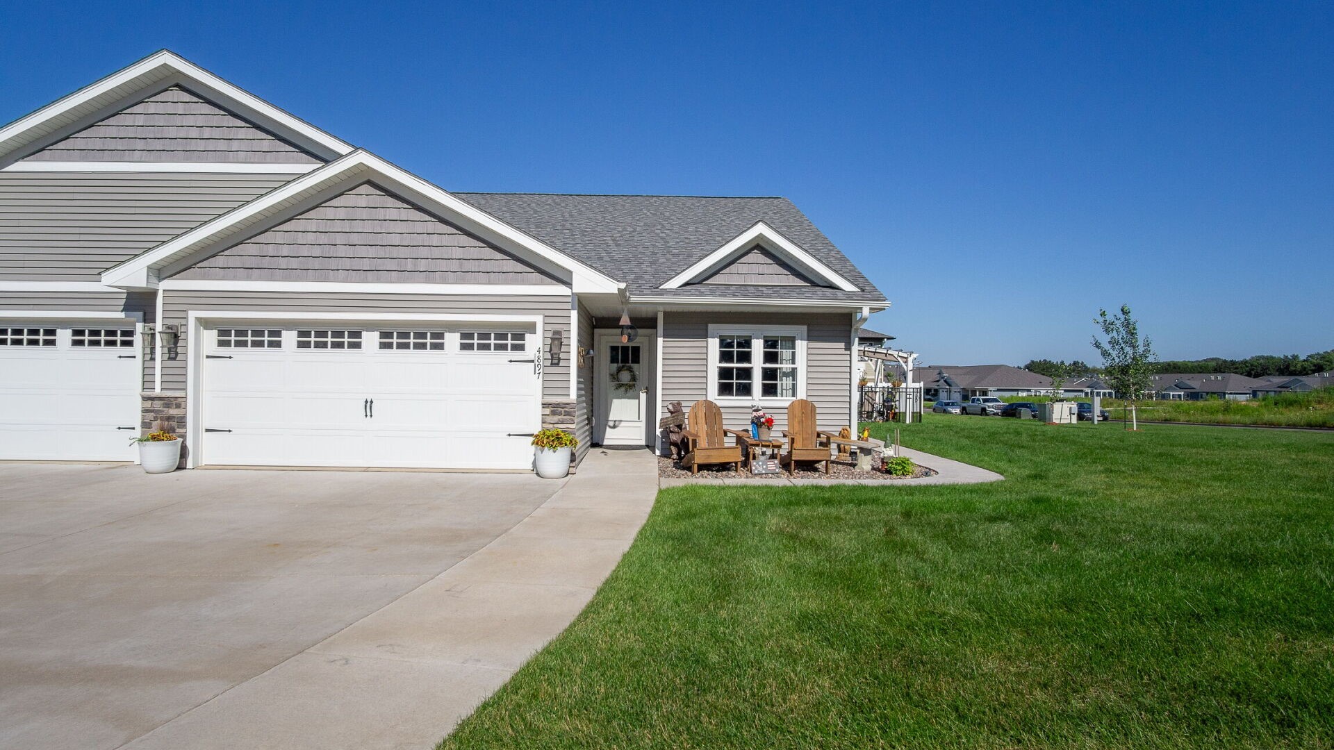 Photo of 4897 Field Crest Lane