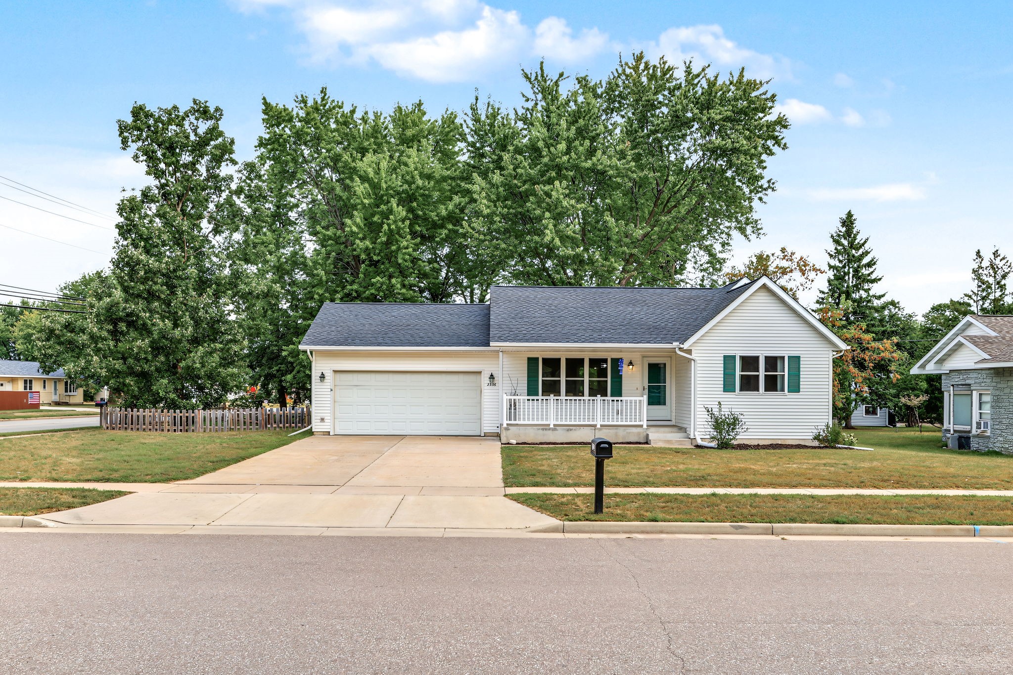 Photo of 2336 Bradwood Avenue, Altoona, WI