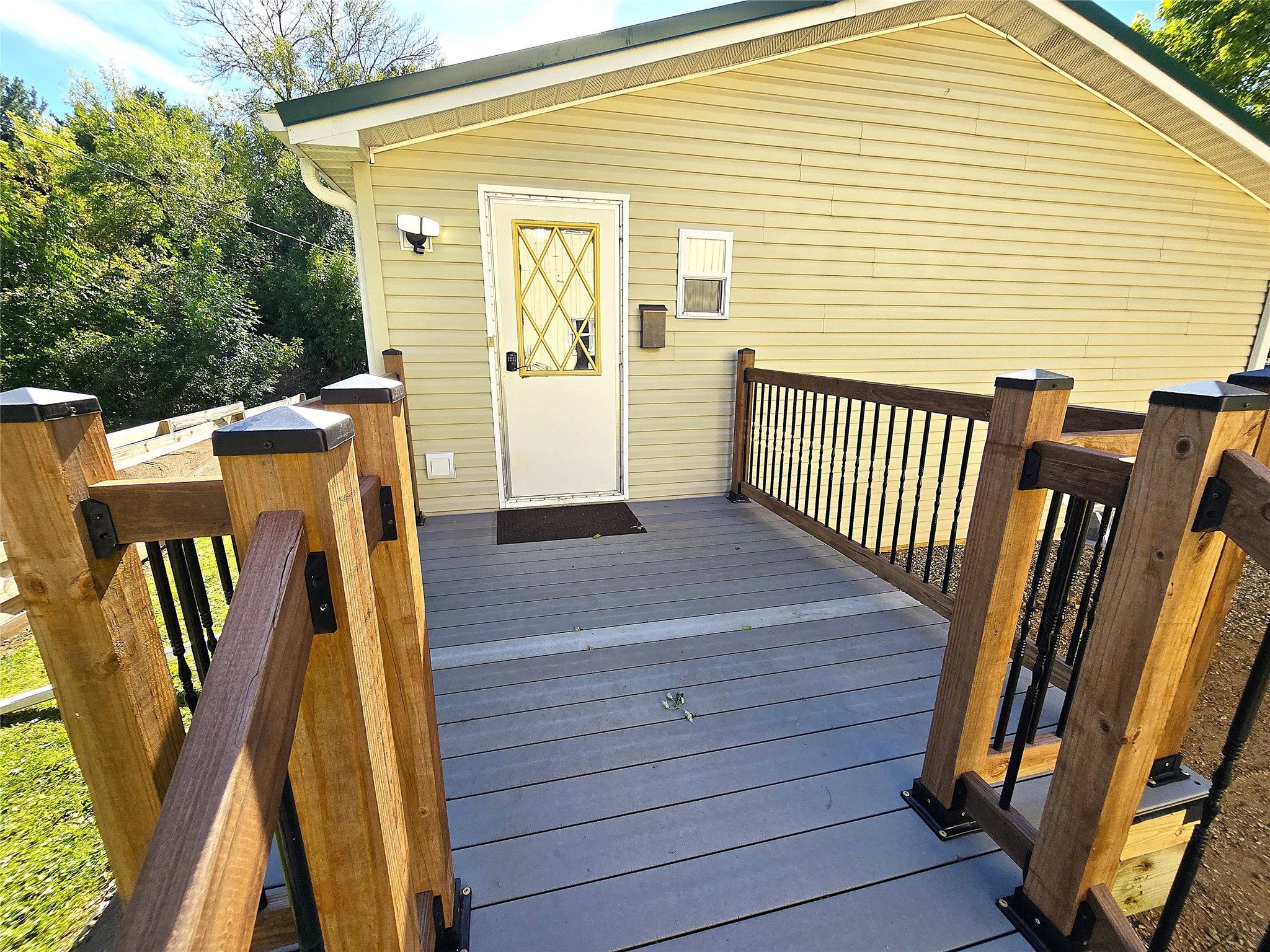 Photo 8
