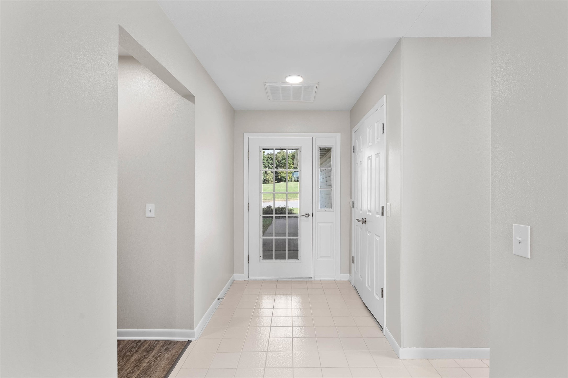 Osseo - Residential photo 6 of 40