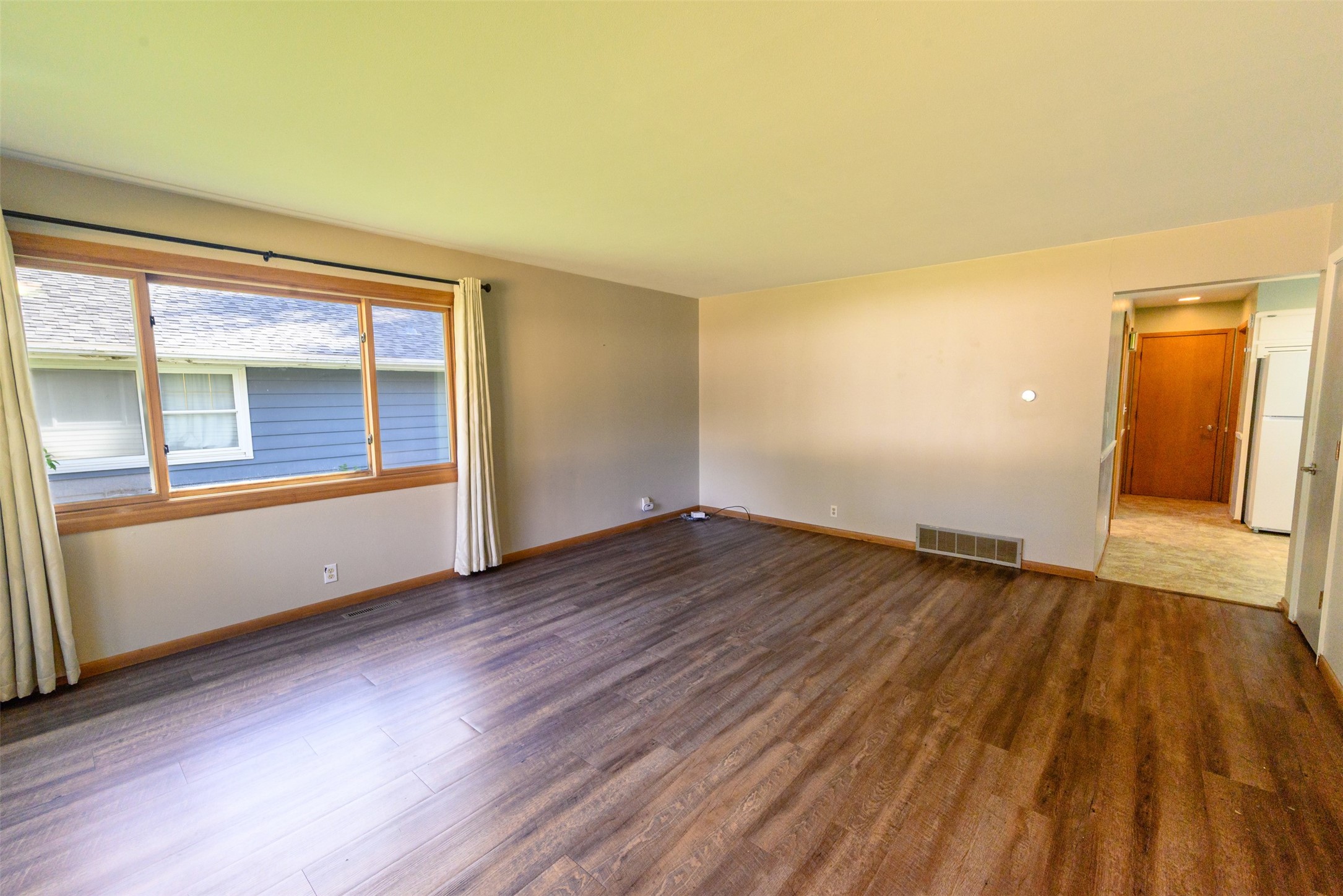 Property Photo #8