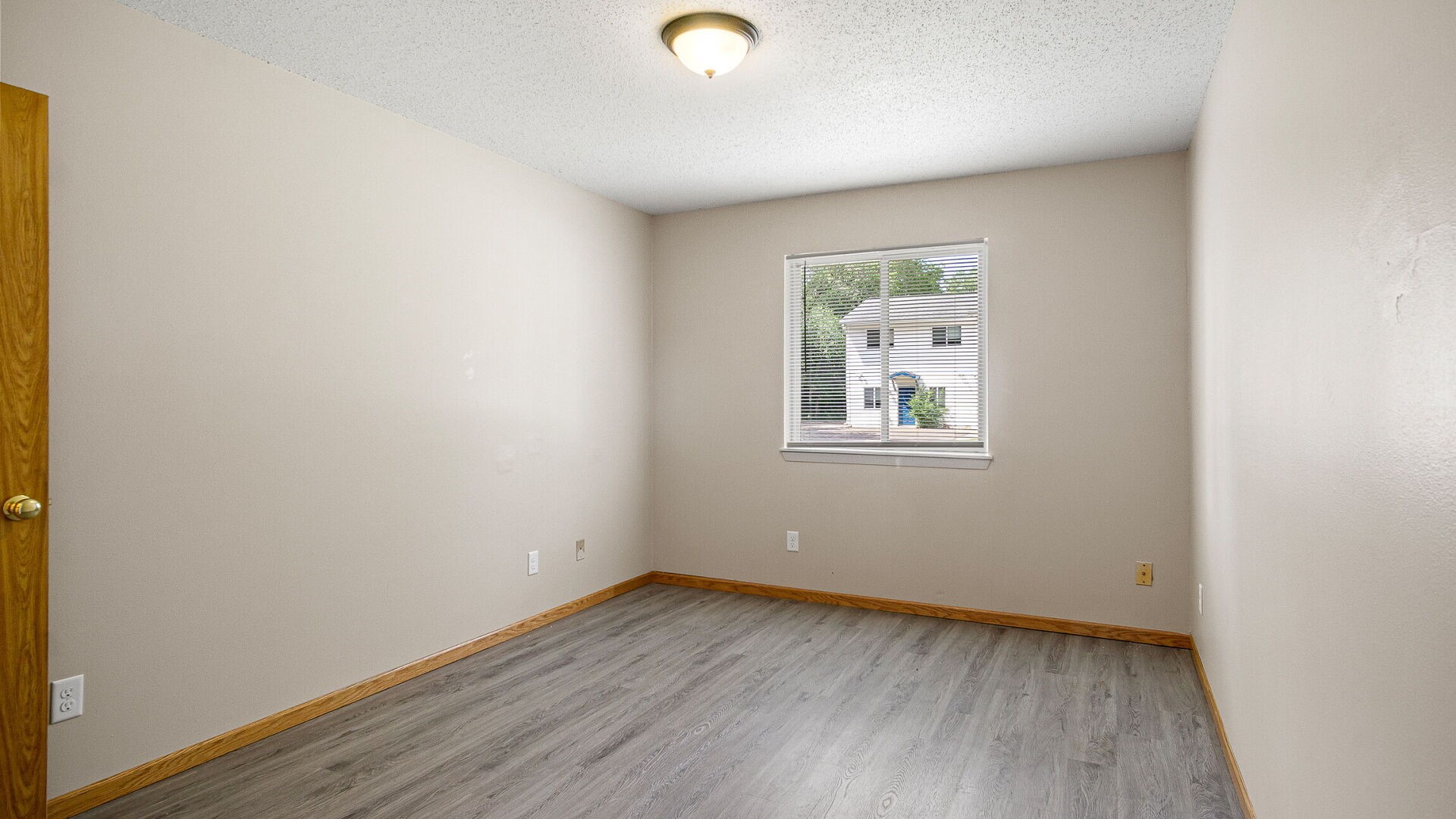 Property Photo #44