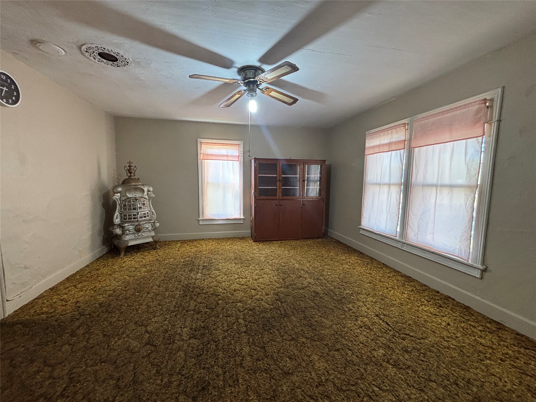 Property Photo #12