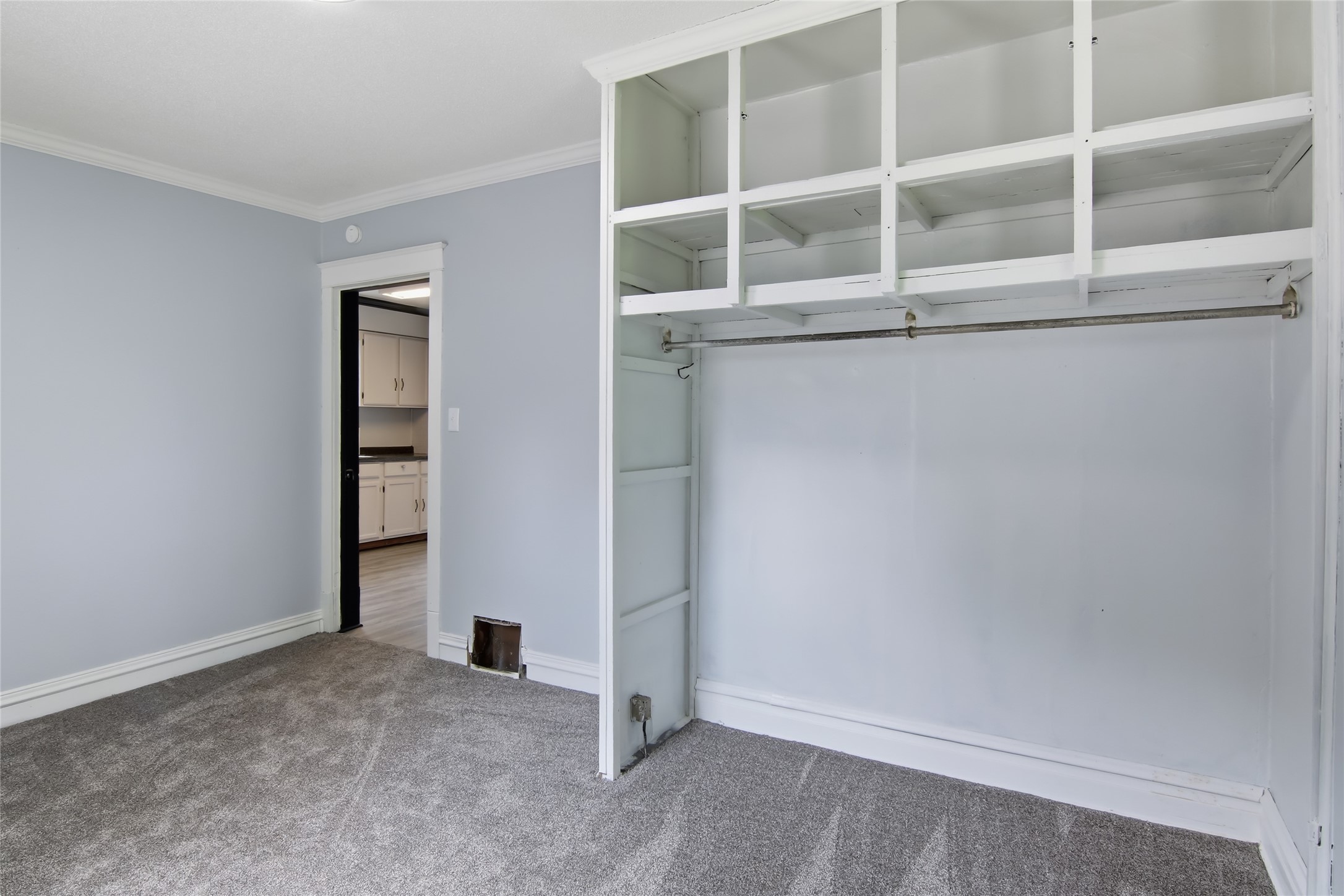 Thumbnail 10