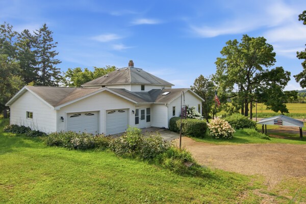 Eau Claire - Residential photo 4 of 54