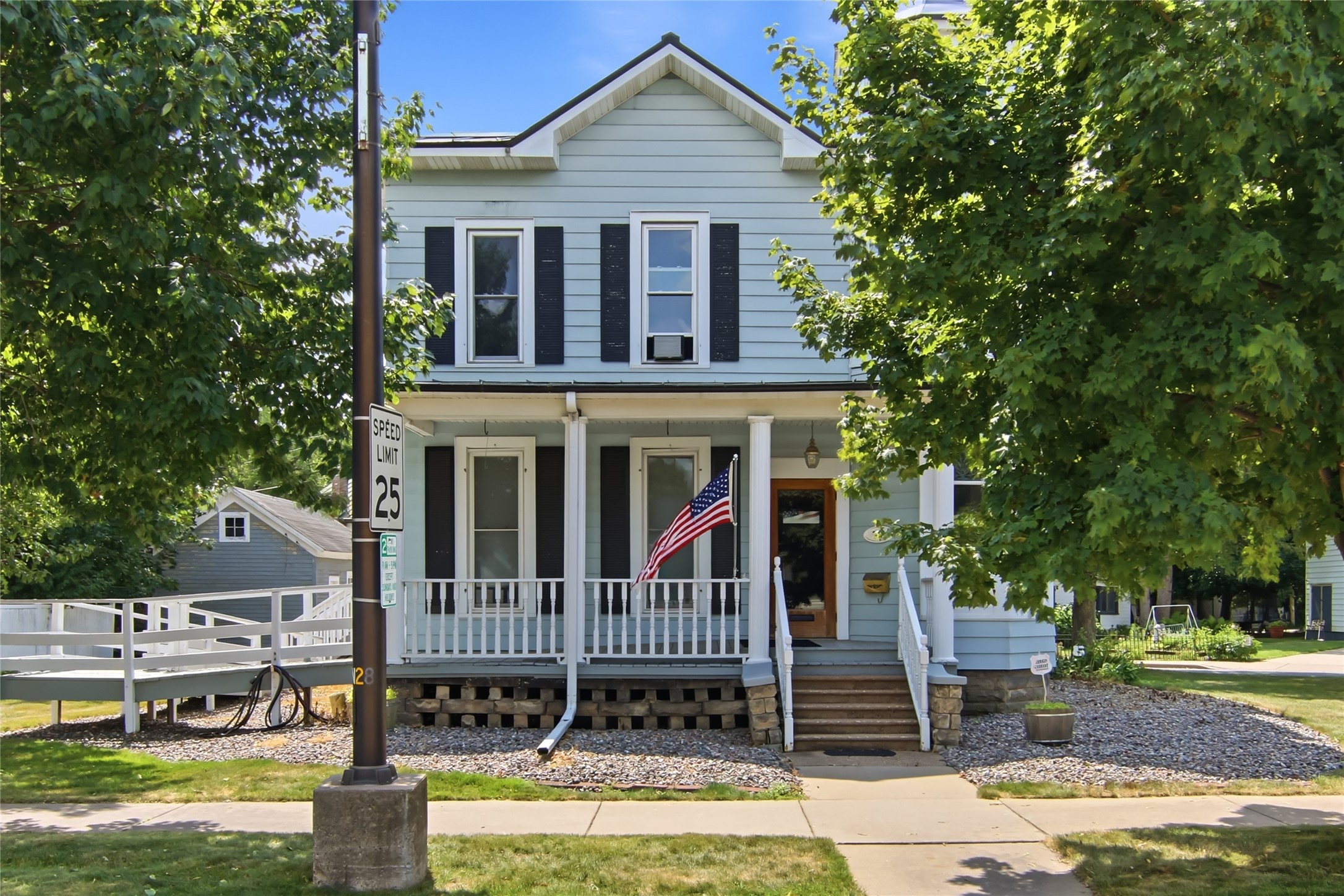 Photo of 718 Bay Street, Chippewa Falls, WI