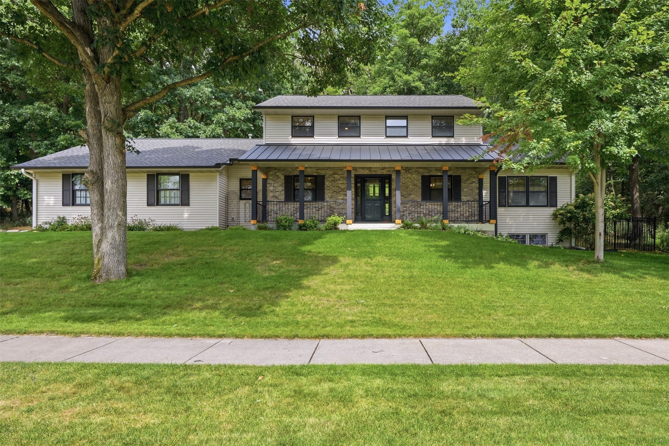 Photo of 2978 W Princeton Avenue
