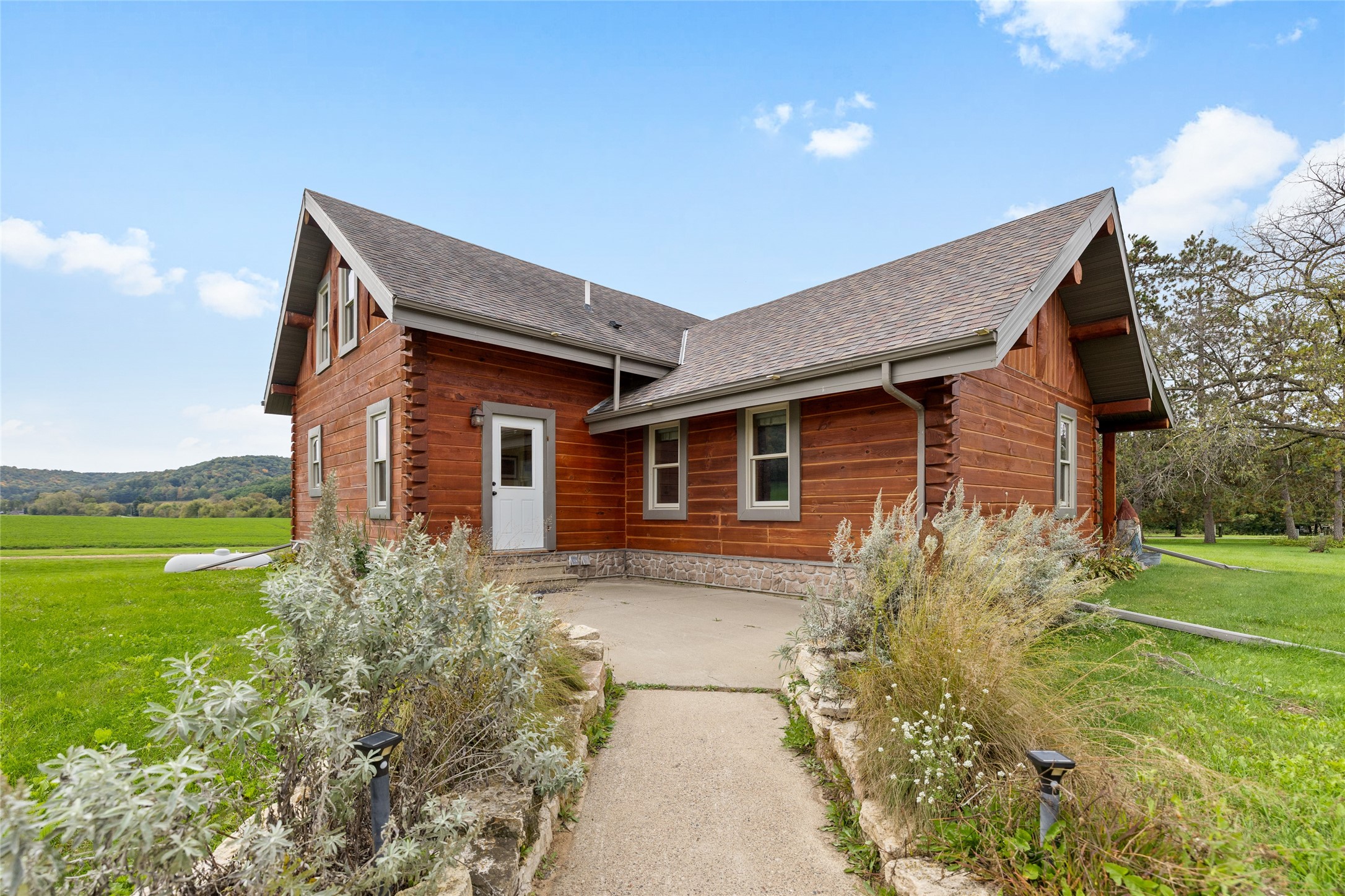 Photo of 776 S Center Creek Road, Nelson, WI