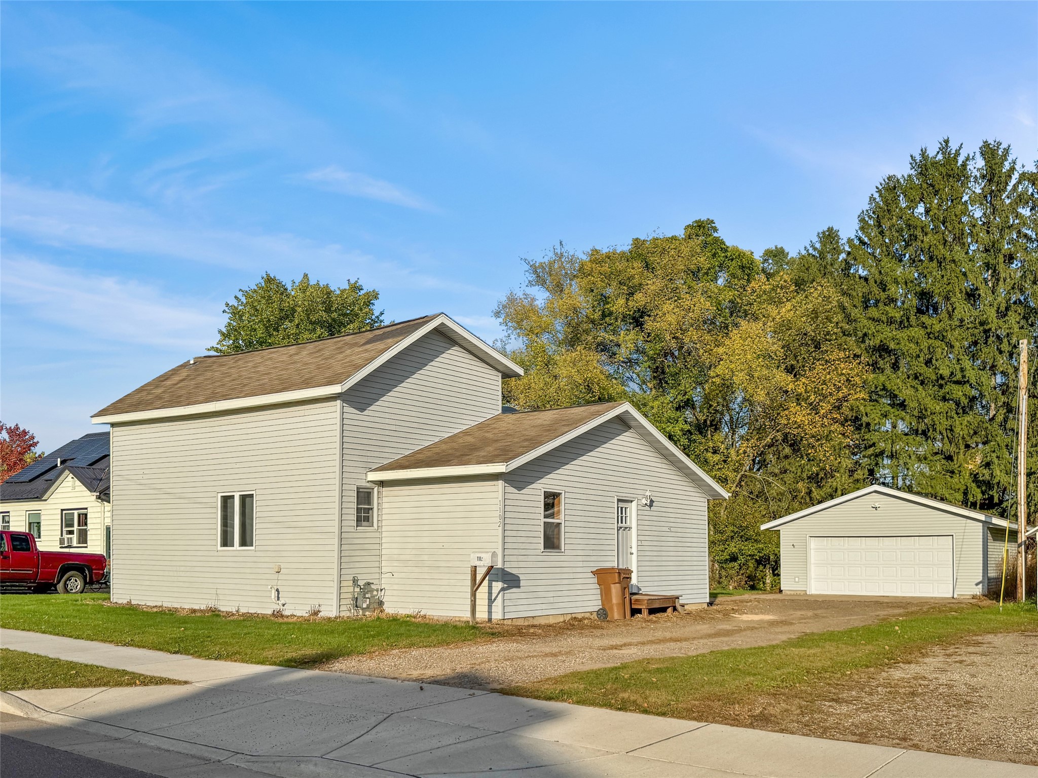 Bloomer - Residential photo 3 of 51