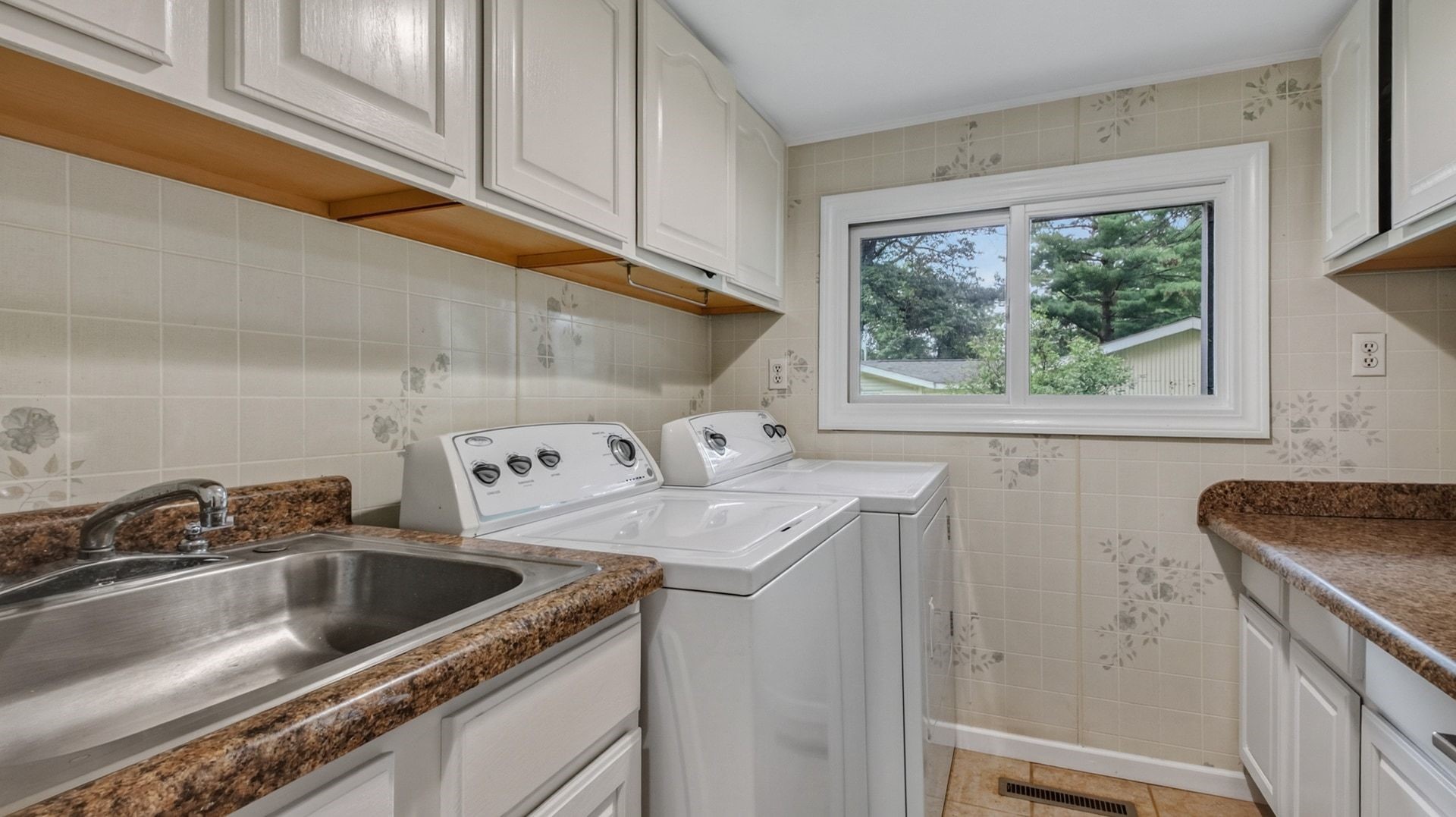 Property Photo #15