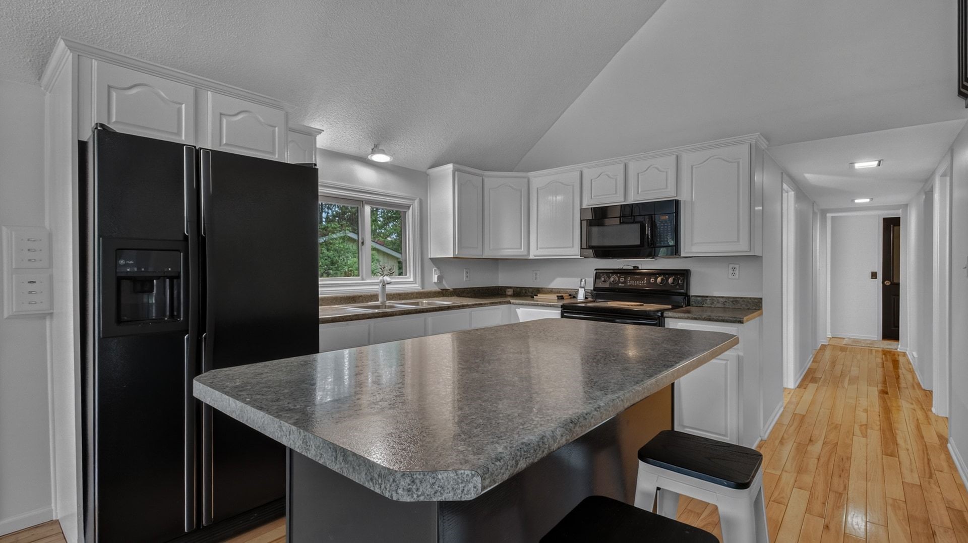 Property Photo #9