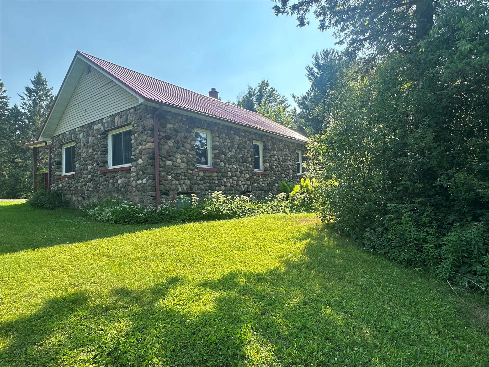 Loretta - Residential Real Estate