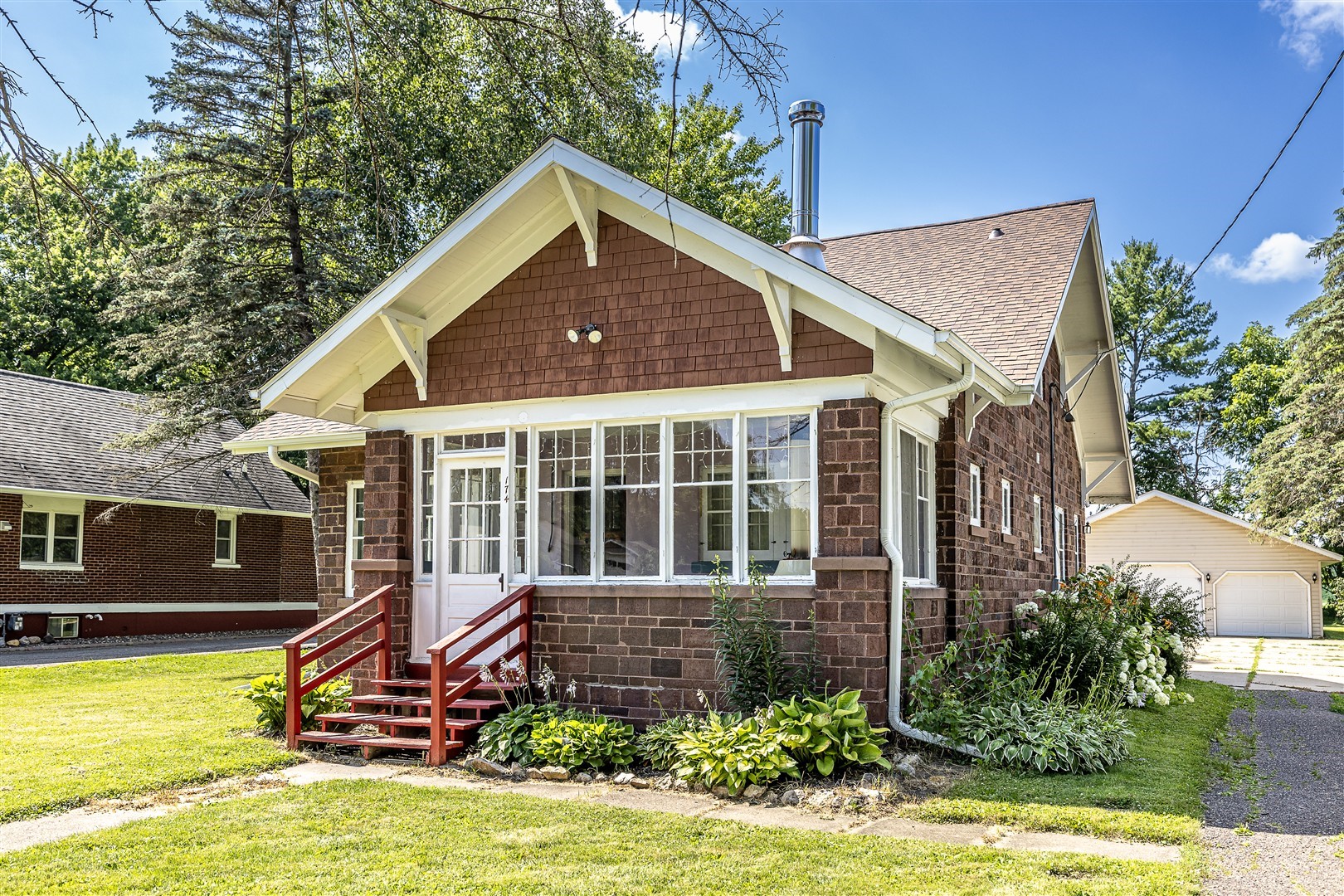 Hixton - Residential Real Estate