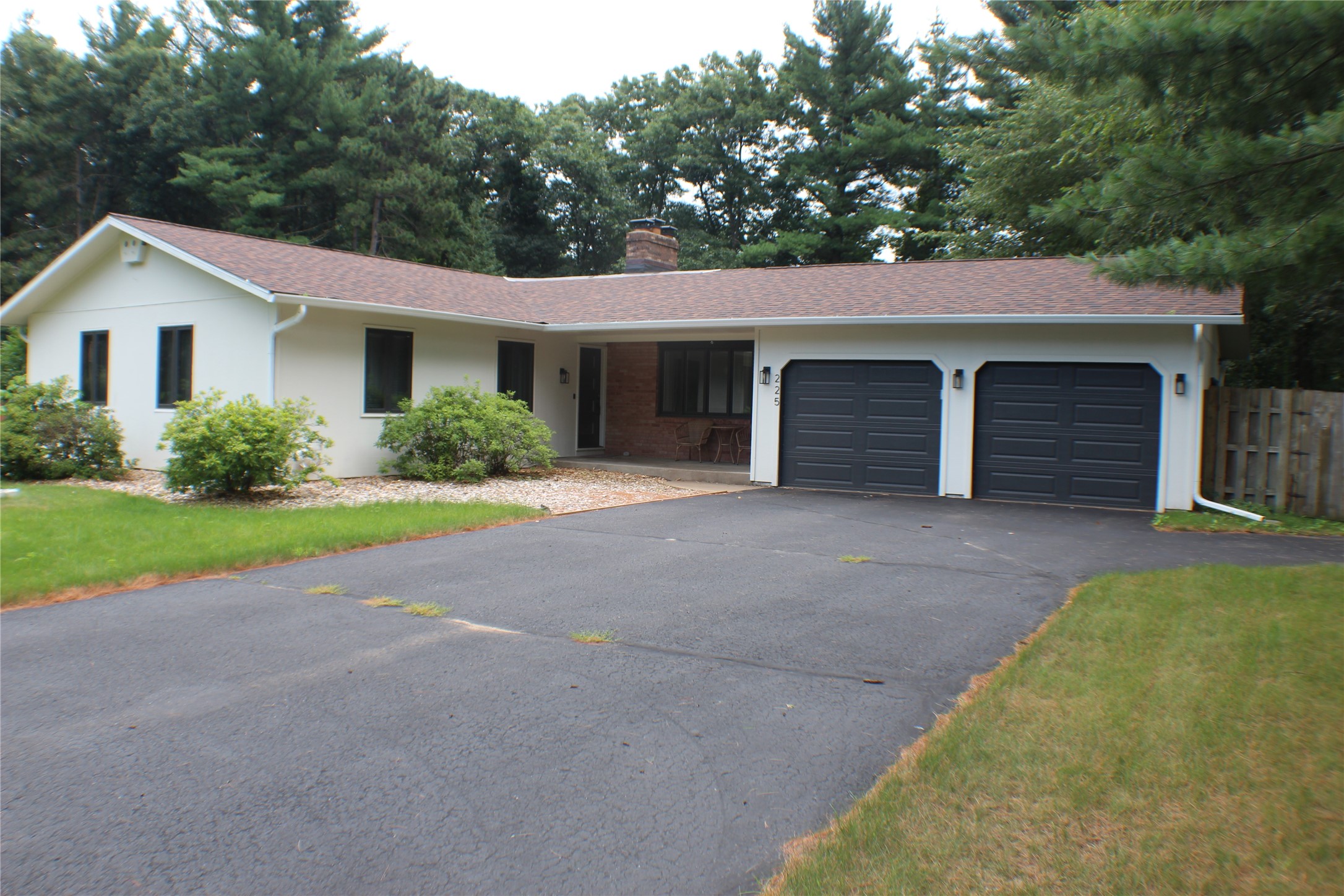Photo of 225 Corydon Road