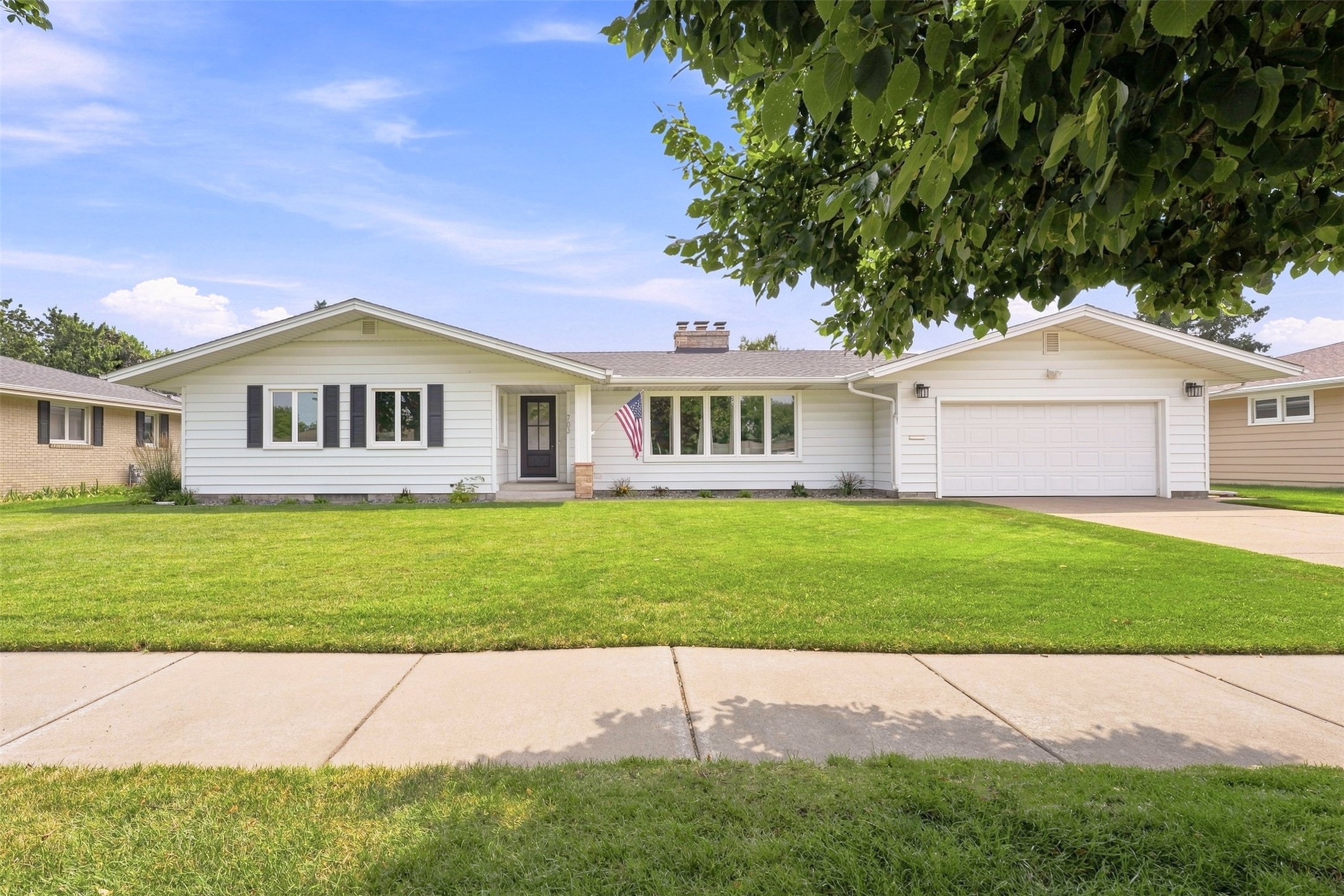 Photo of 703 E Grant Avenue