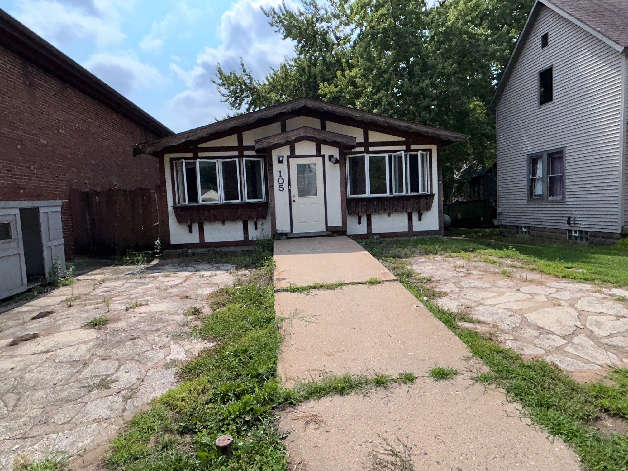 Property Photo #1
