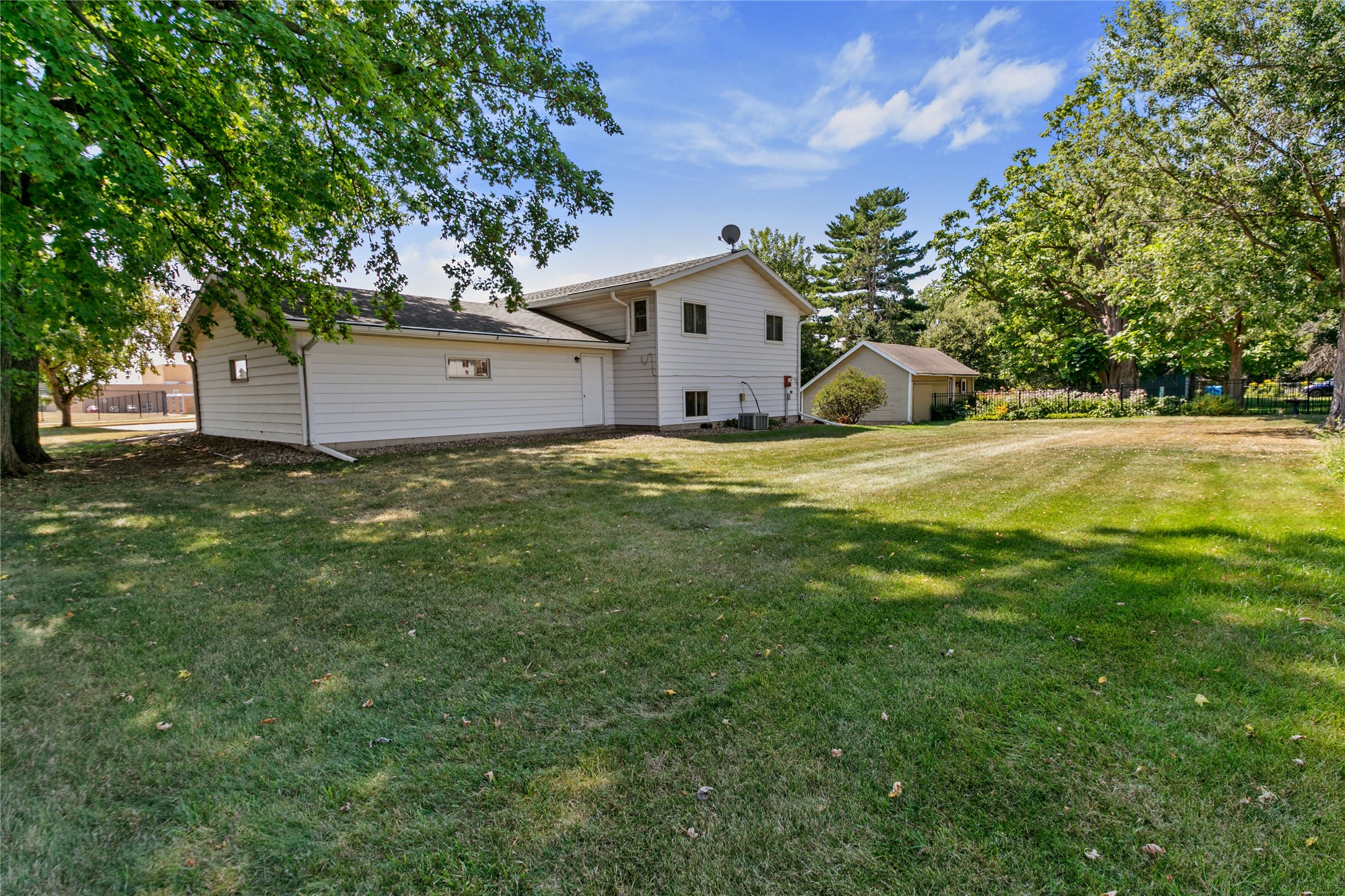 Property Photo #3