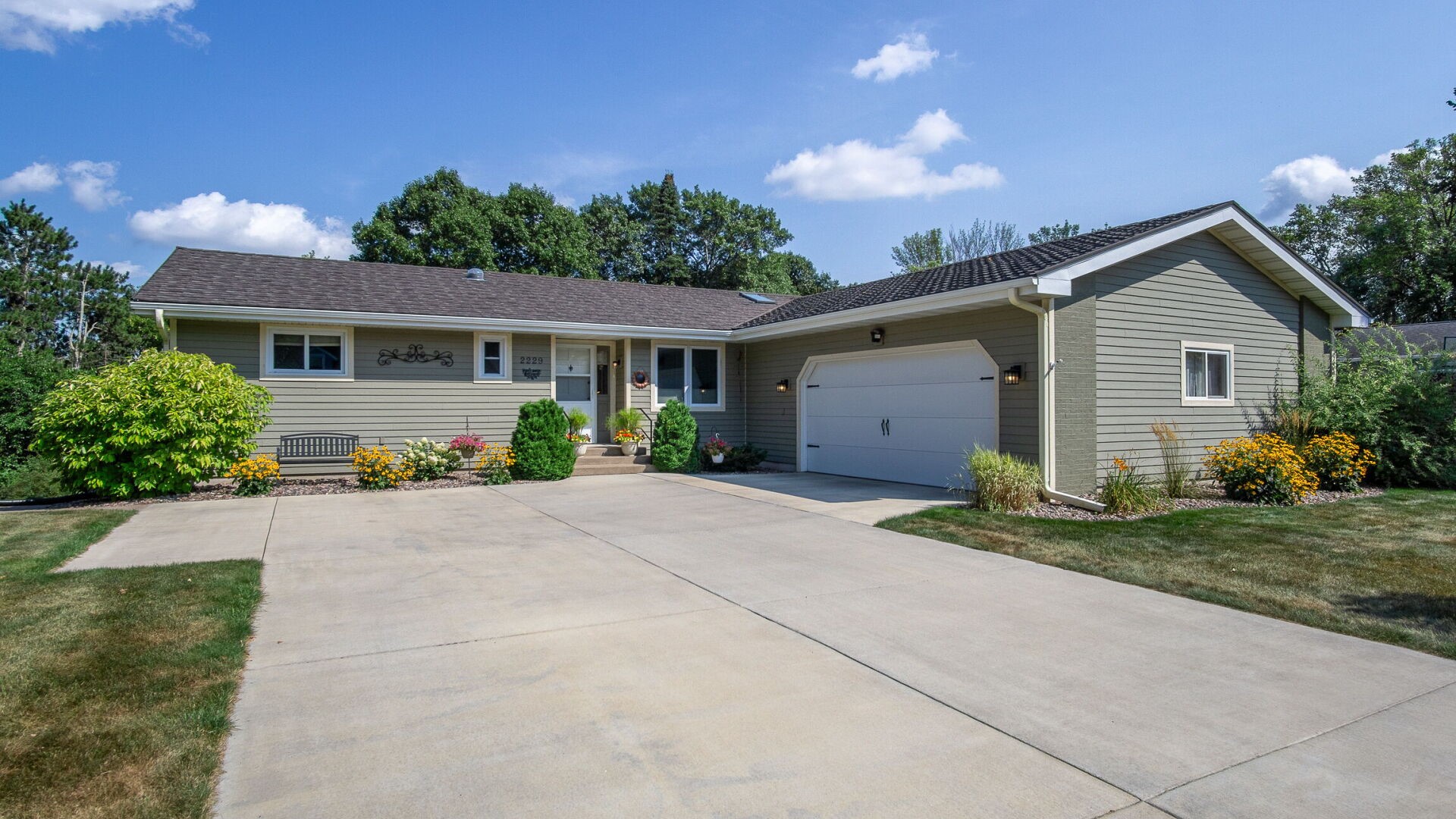 Photo of 2229 Orchard Place