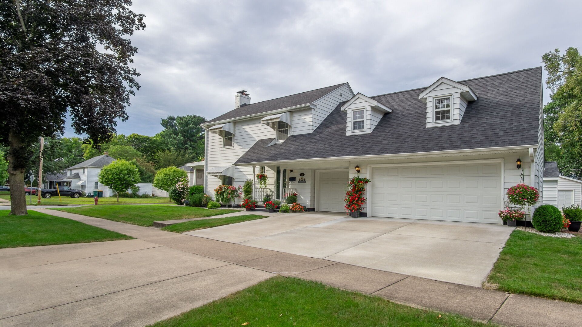 Property Photo #1