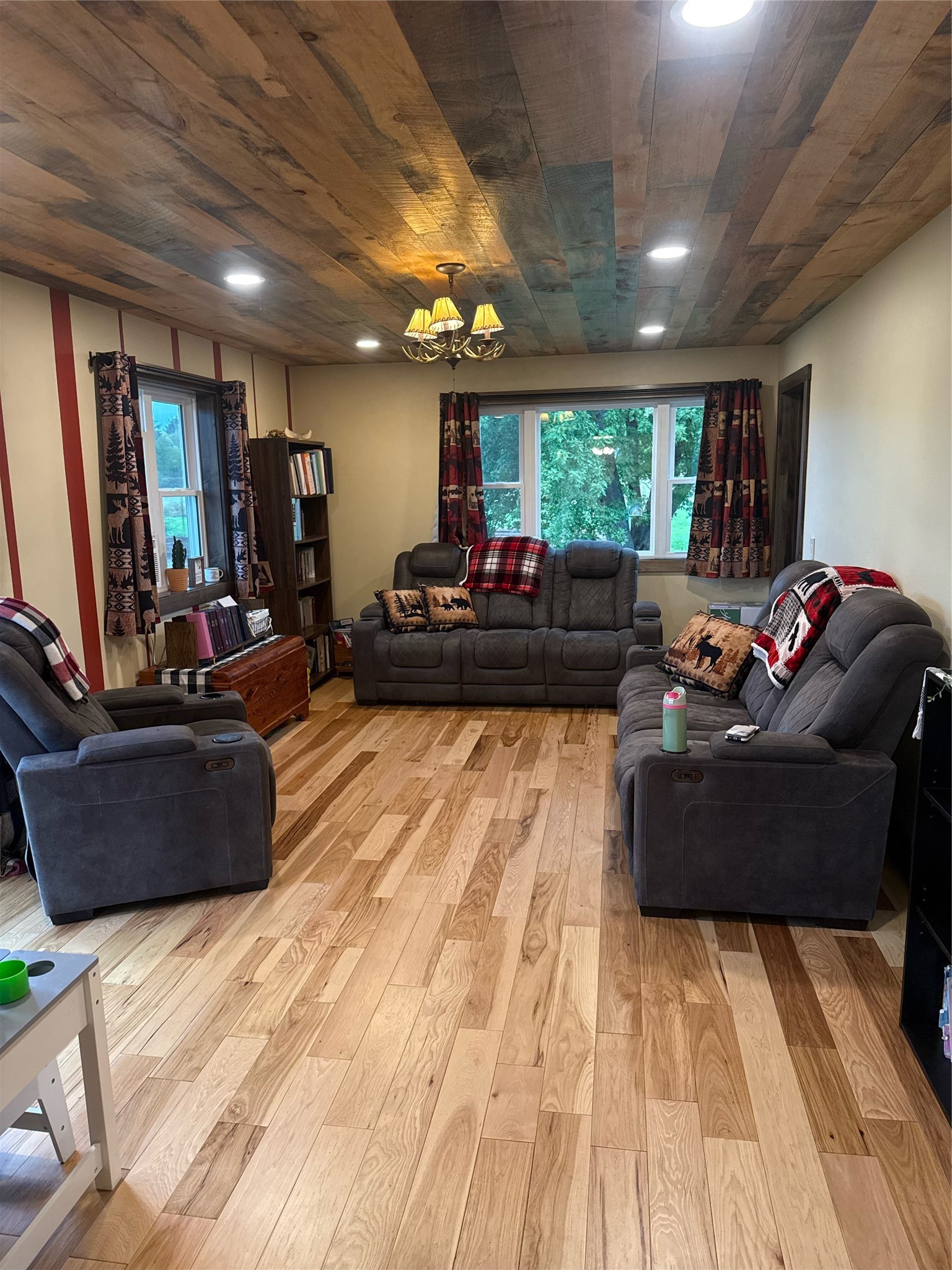 Cadott - Residential photo 5 of 38
