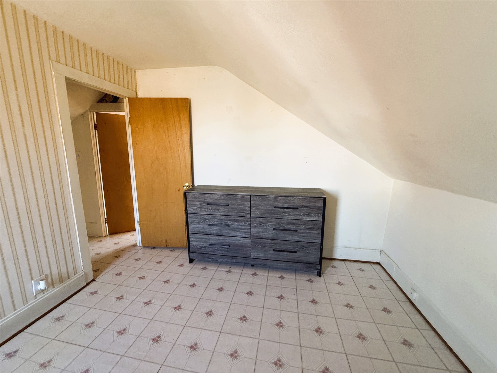 Property Photo #16
