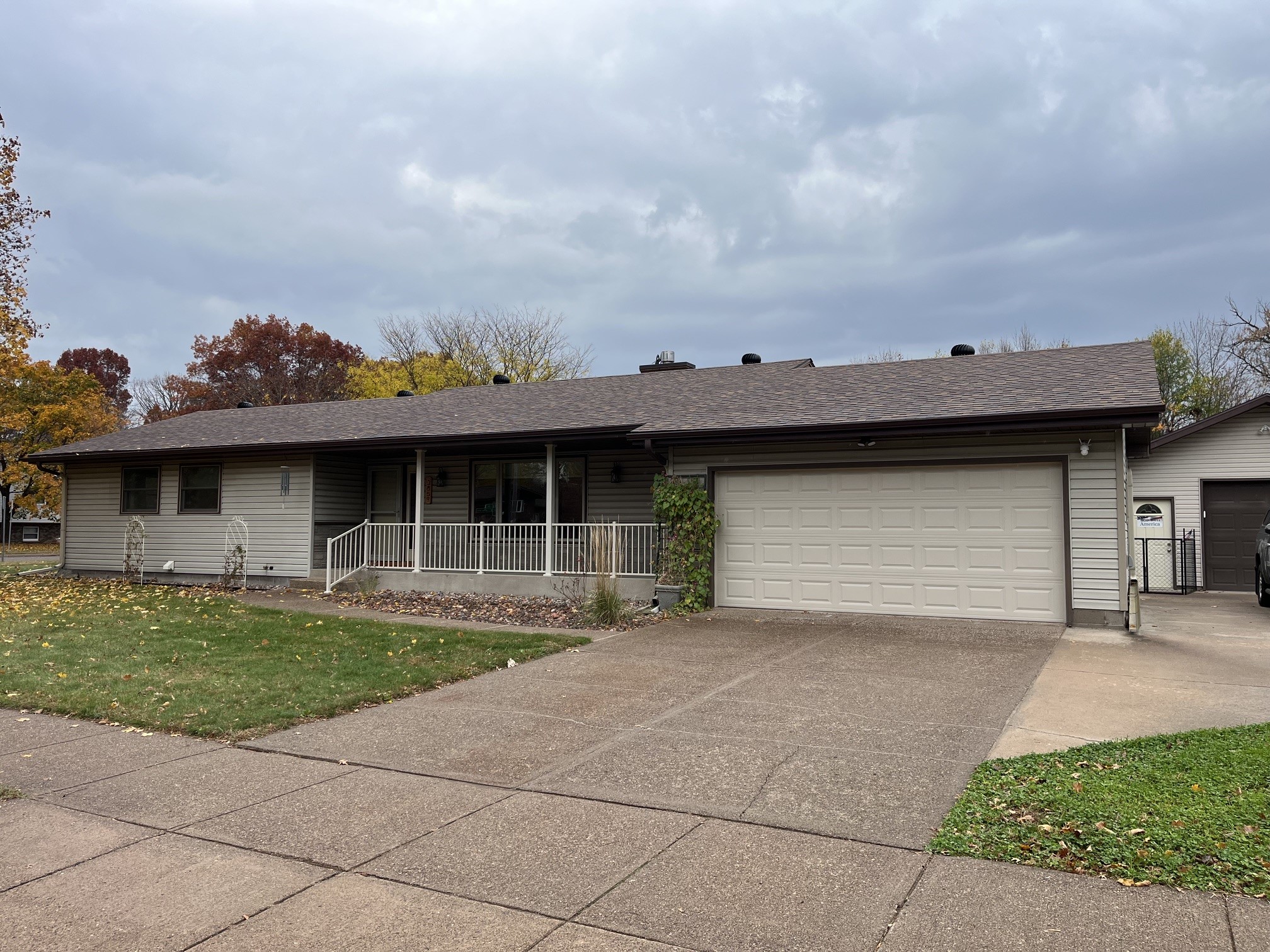 Photo of 2859 Mercury Avenue