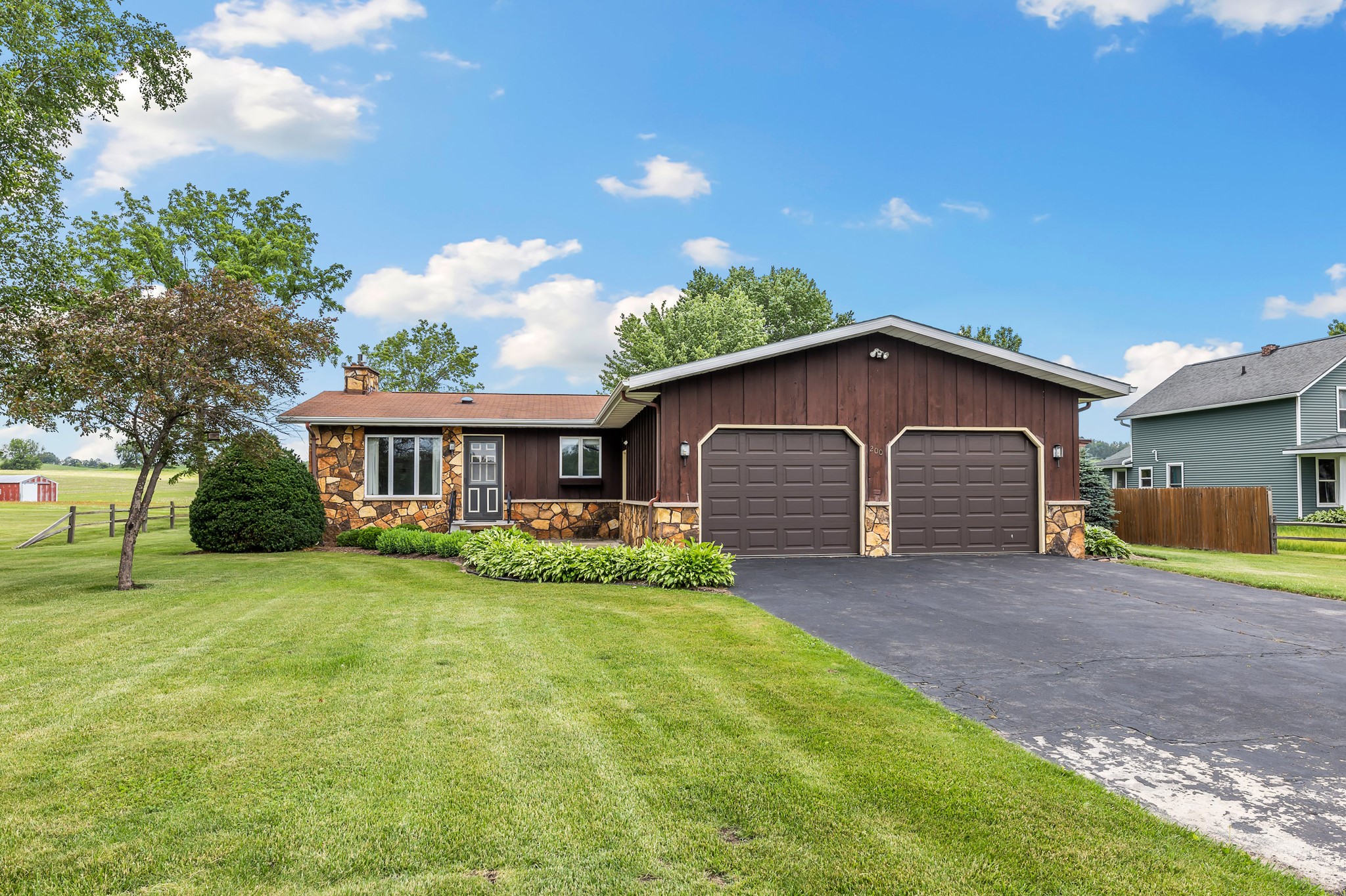 Hixton - Residential Real Estate