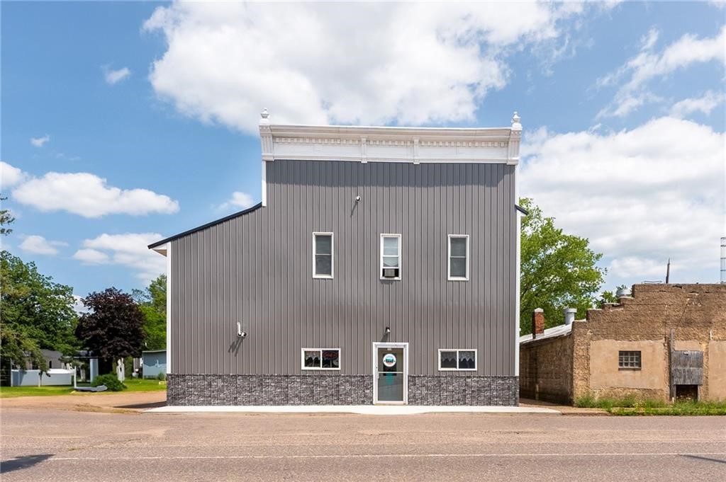 New Auburn - Commercial Sale Real Estate