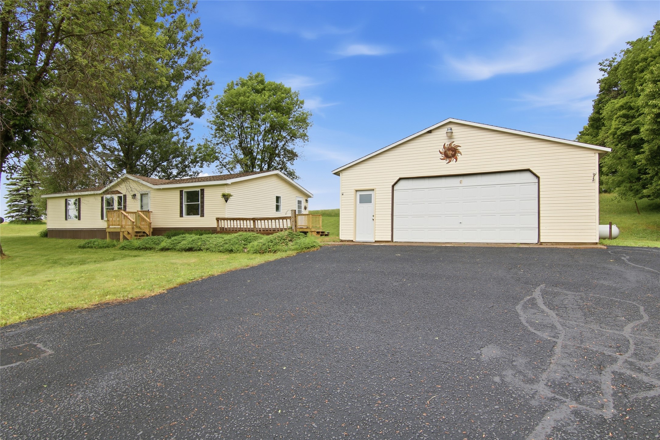 Photo of 29198 State Highway 40