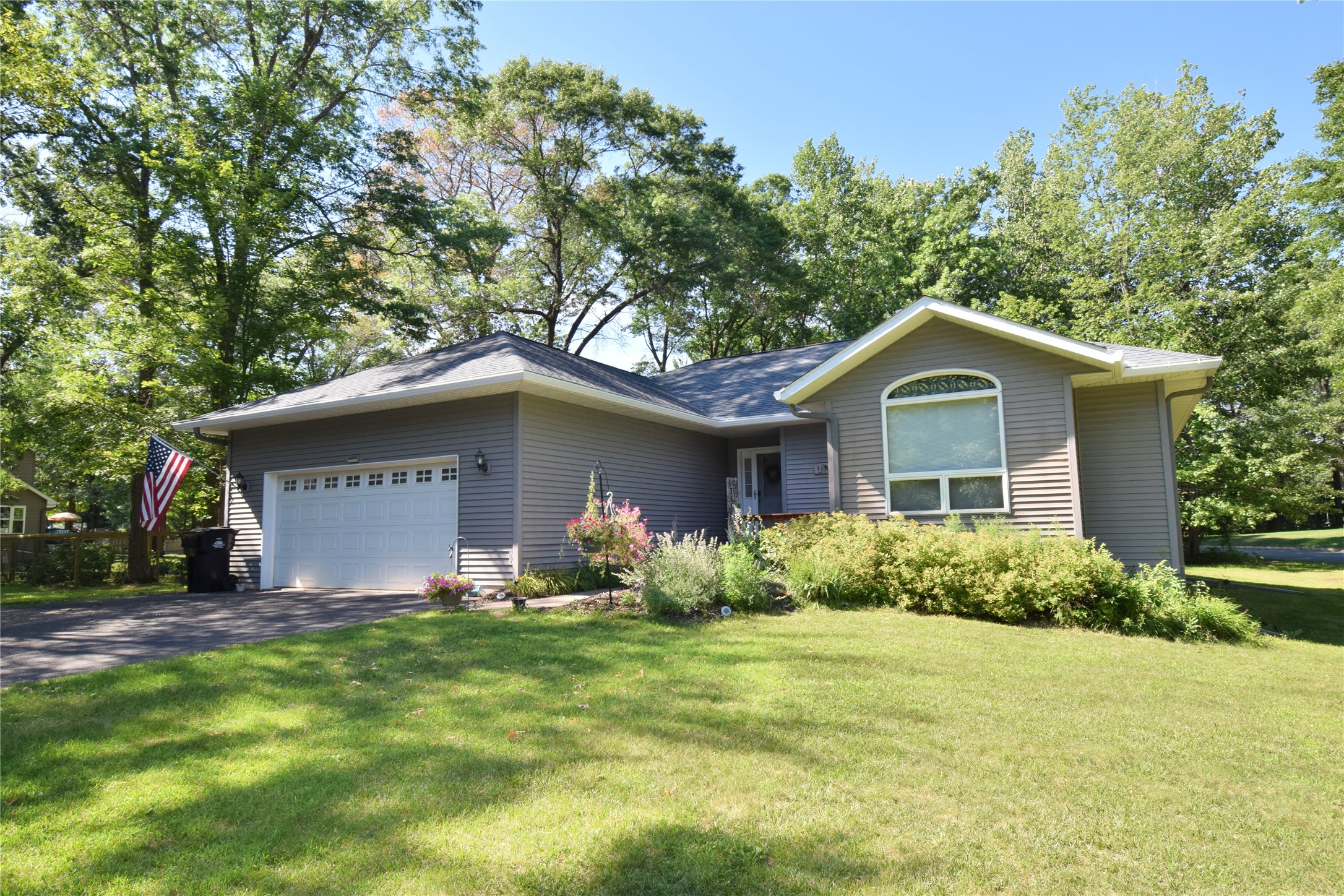 Photo of 7644 Shady Lane