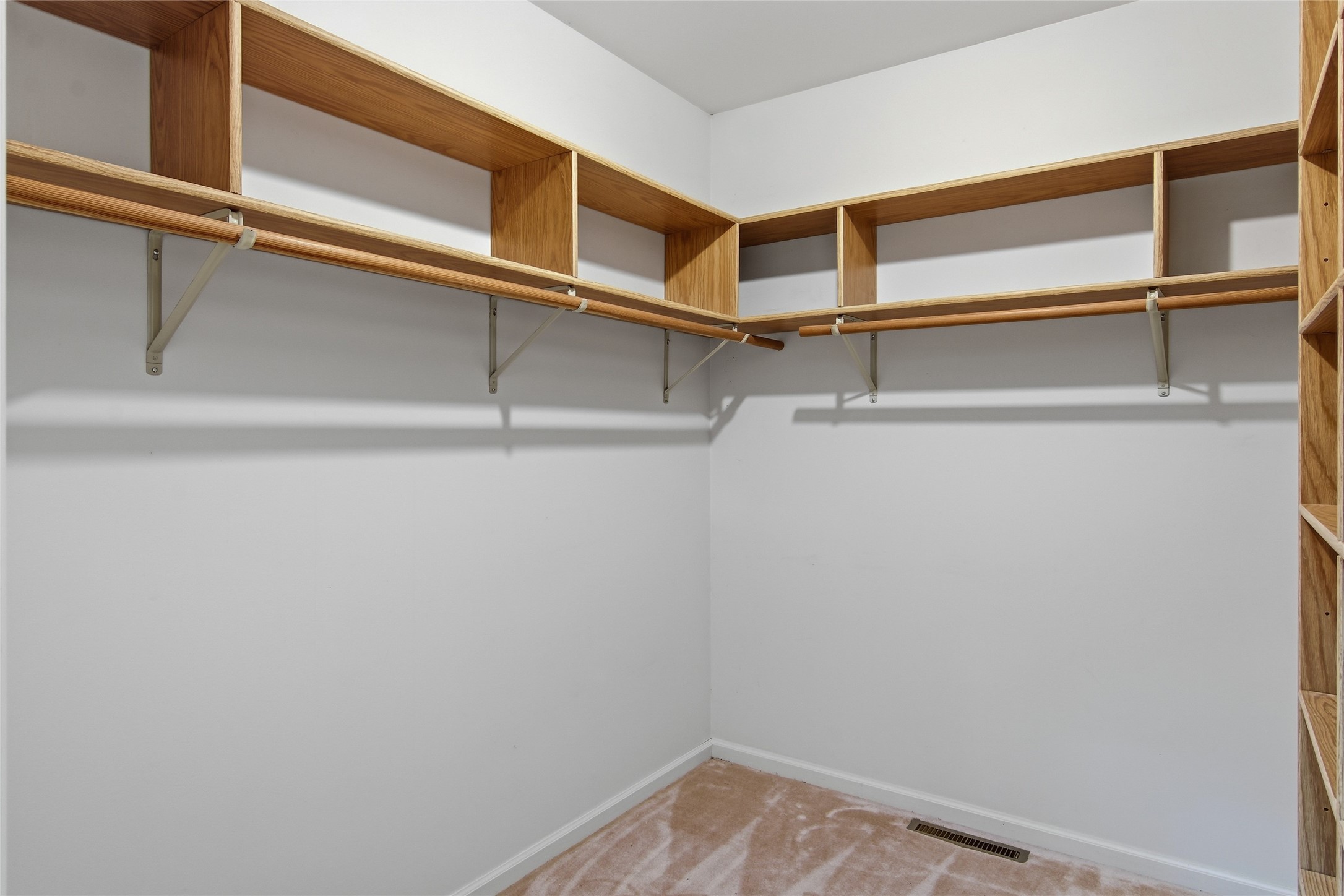 Property Photo #14