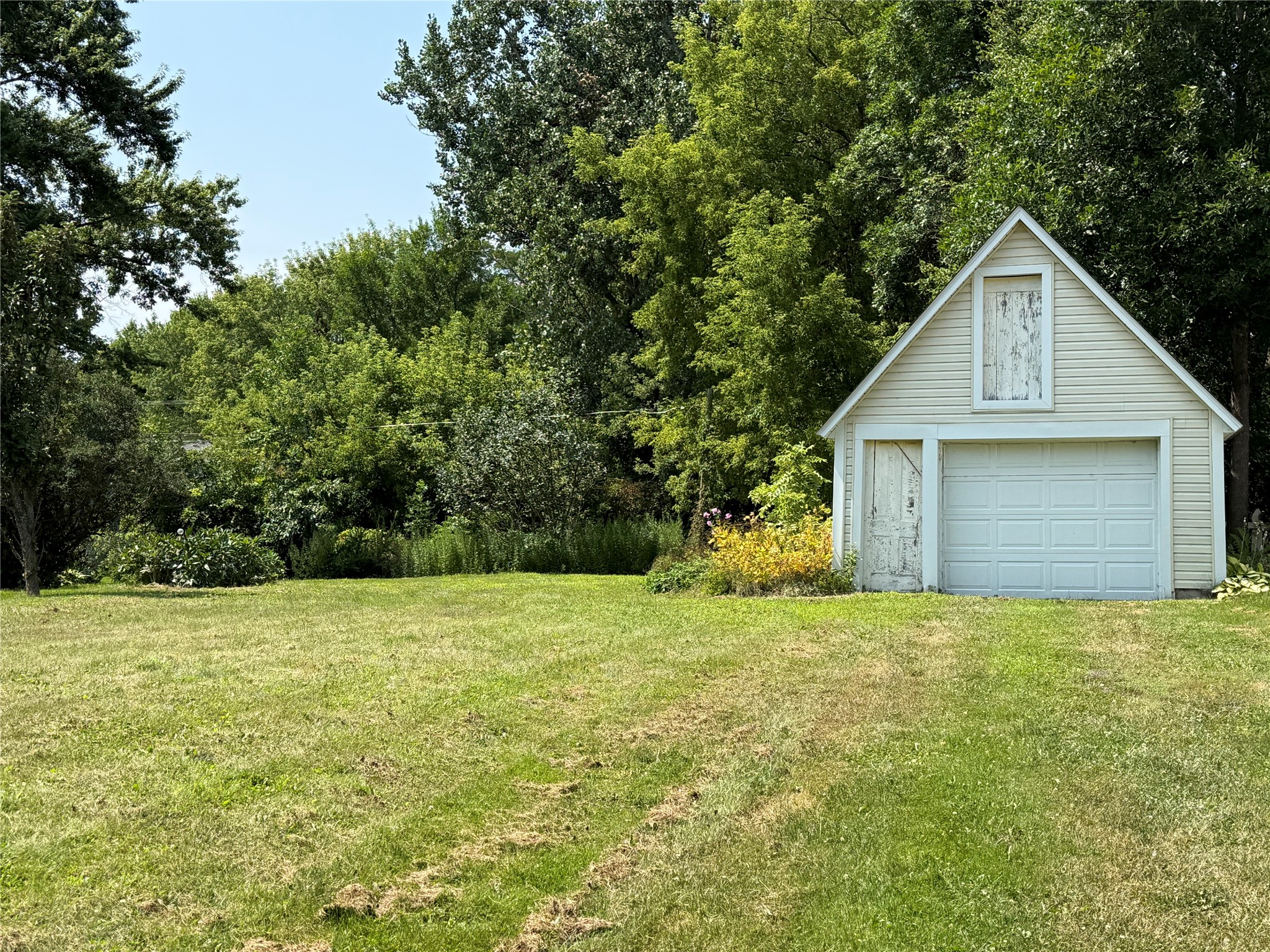 Property Photo #32