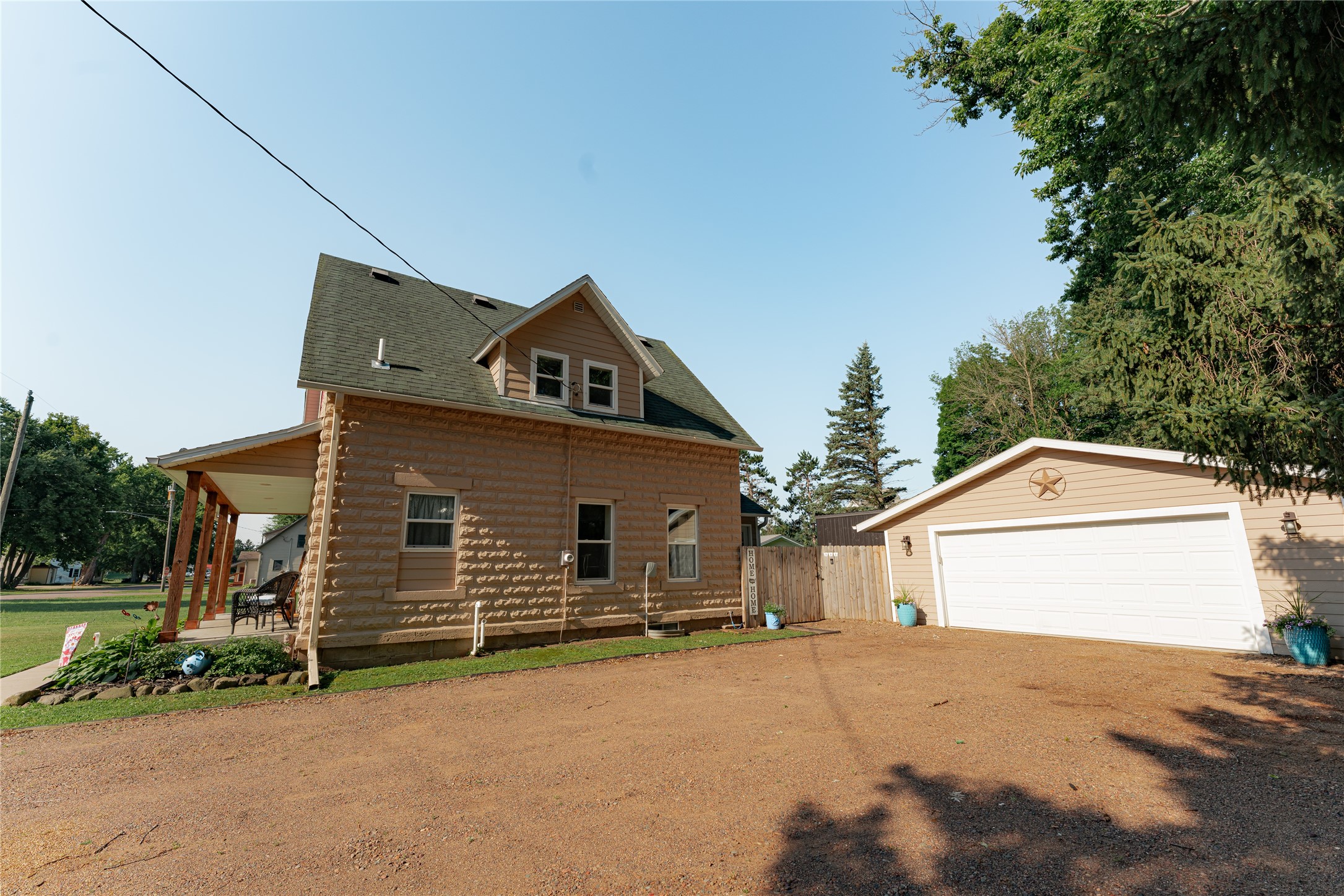 Prairie Farm - Residential photo 2 of 46