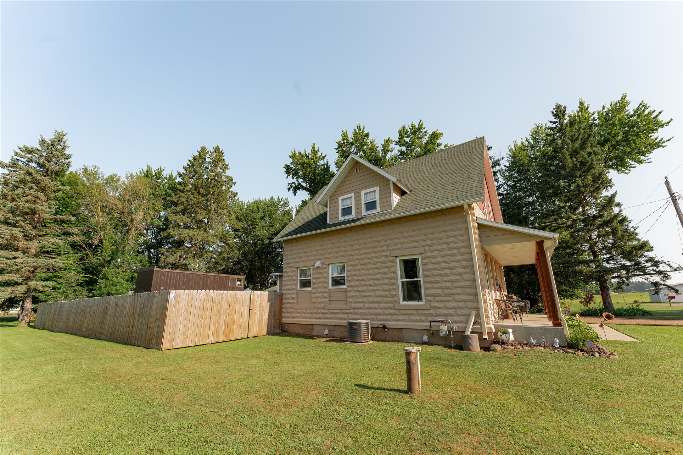 Prairie Farm - Residential photo 5 of 46