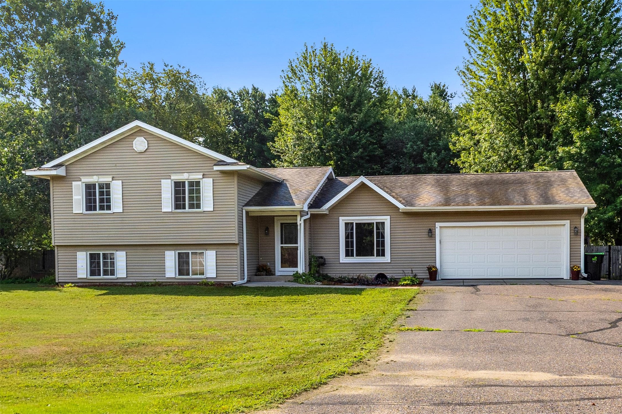 Photo of E5656 704th Avenue, Menomonie, WI