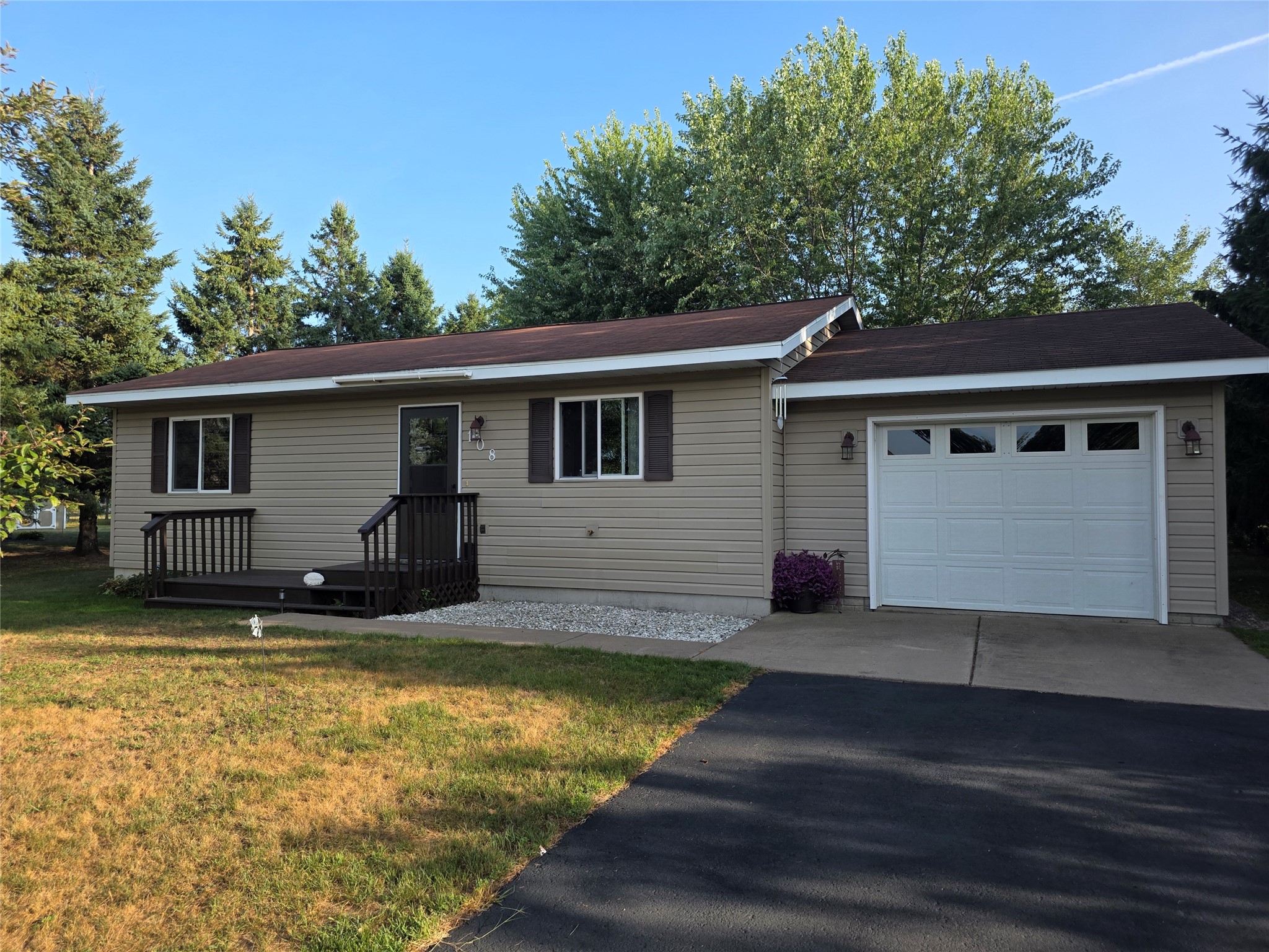 Photo of 108 Golfview Avenue, Barron, WI