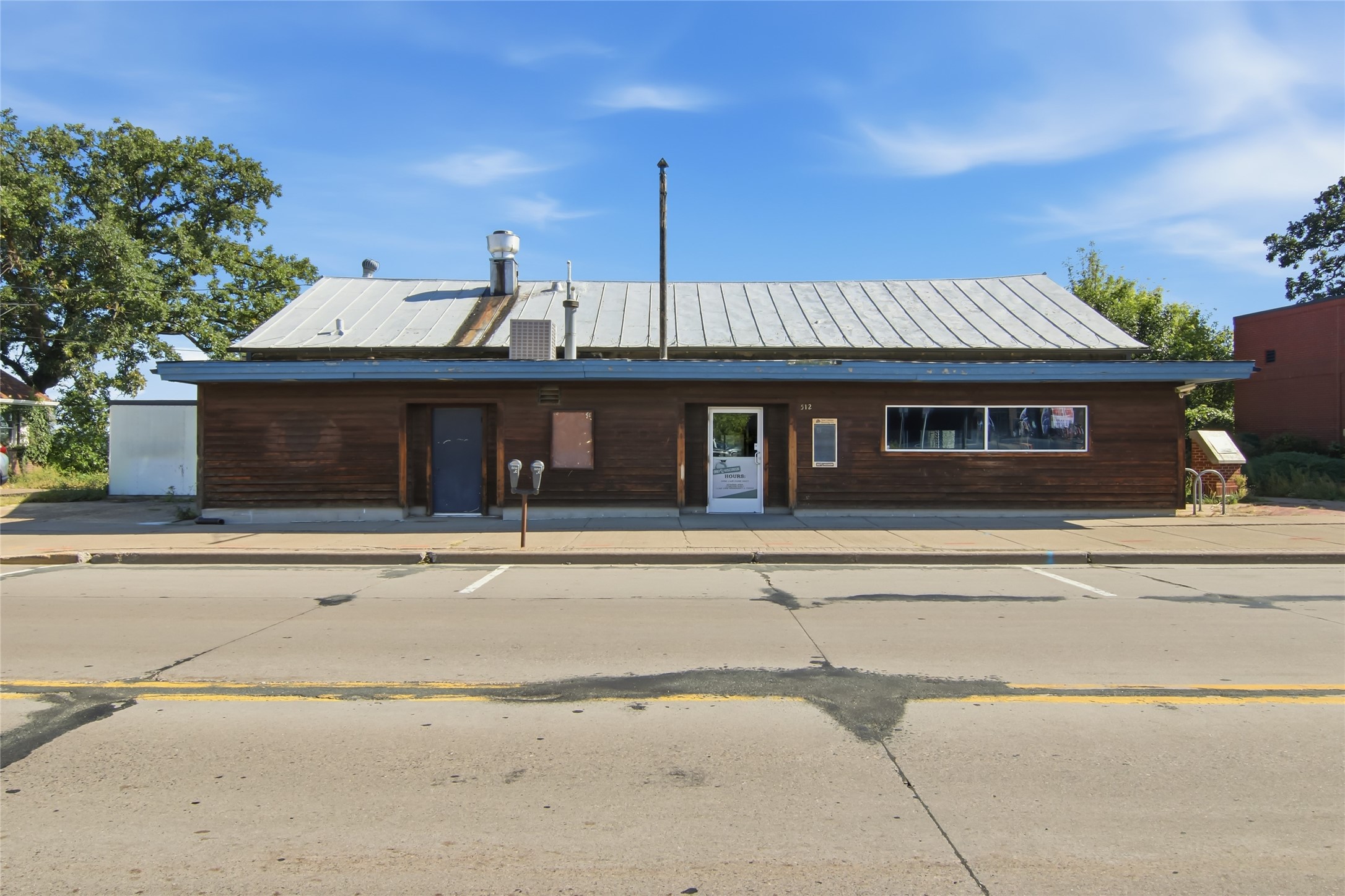 Photo of 512 Crescent Street SE
